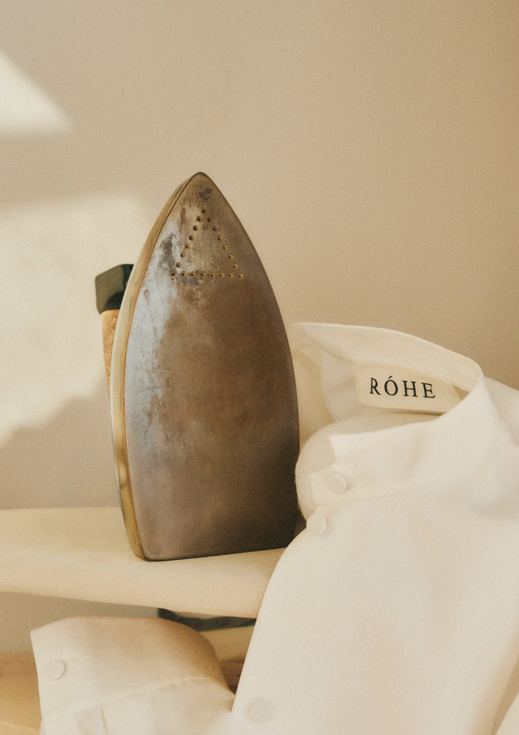 5ELEVEN_THE_CRAFT_ISSUE_TAILORING_STILL_LIFE_S12_040_FINAL_A4_Crop_72dpi.jpg