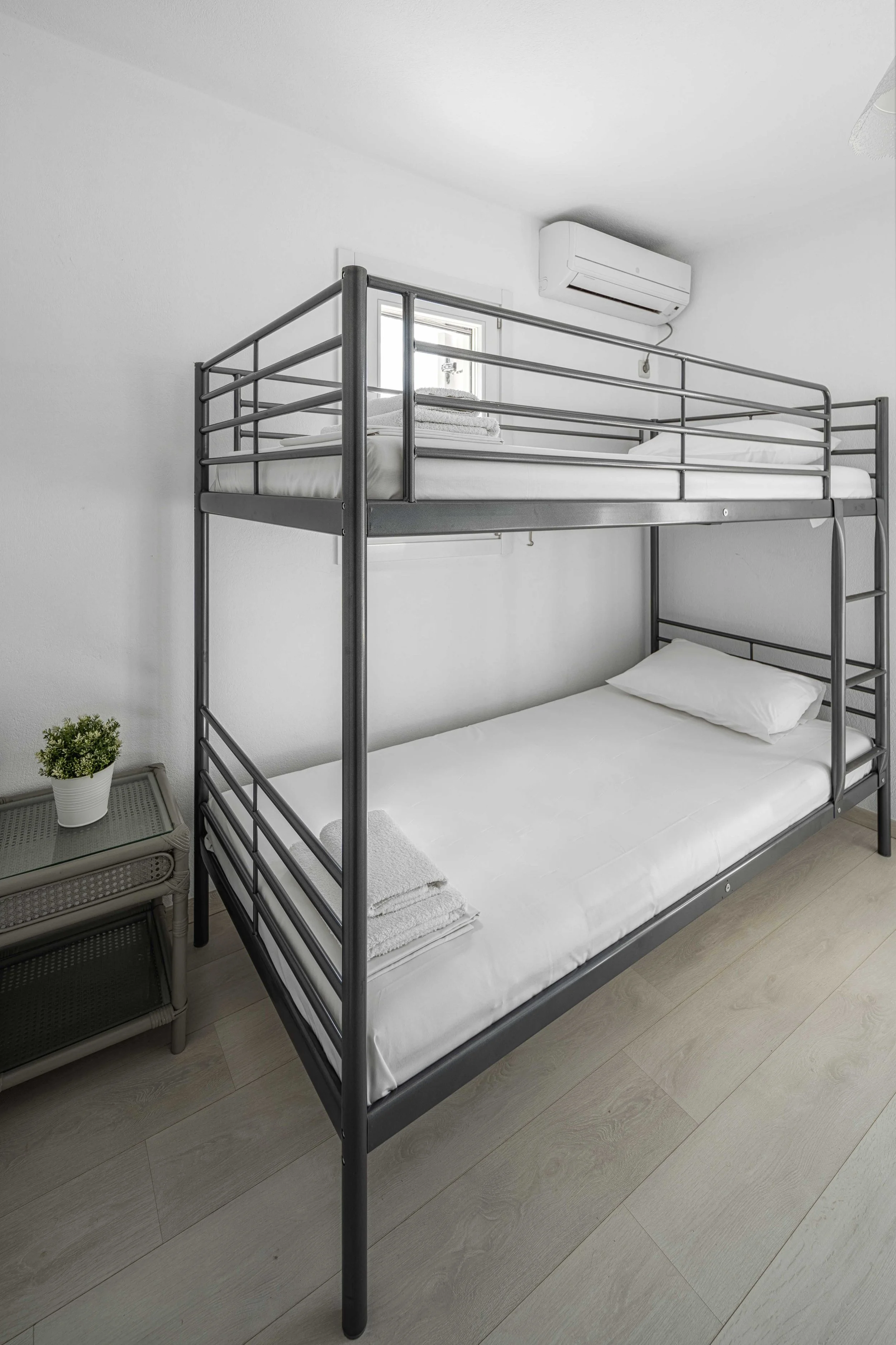 Παιδικο δωματιο ιδιο και στα δυο σπιτια.jpg