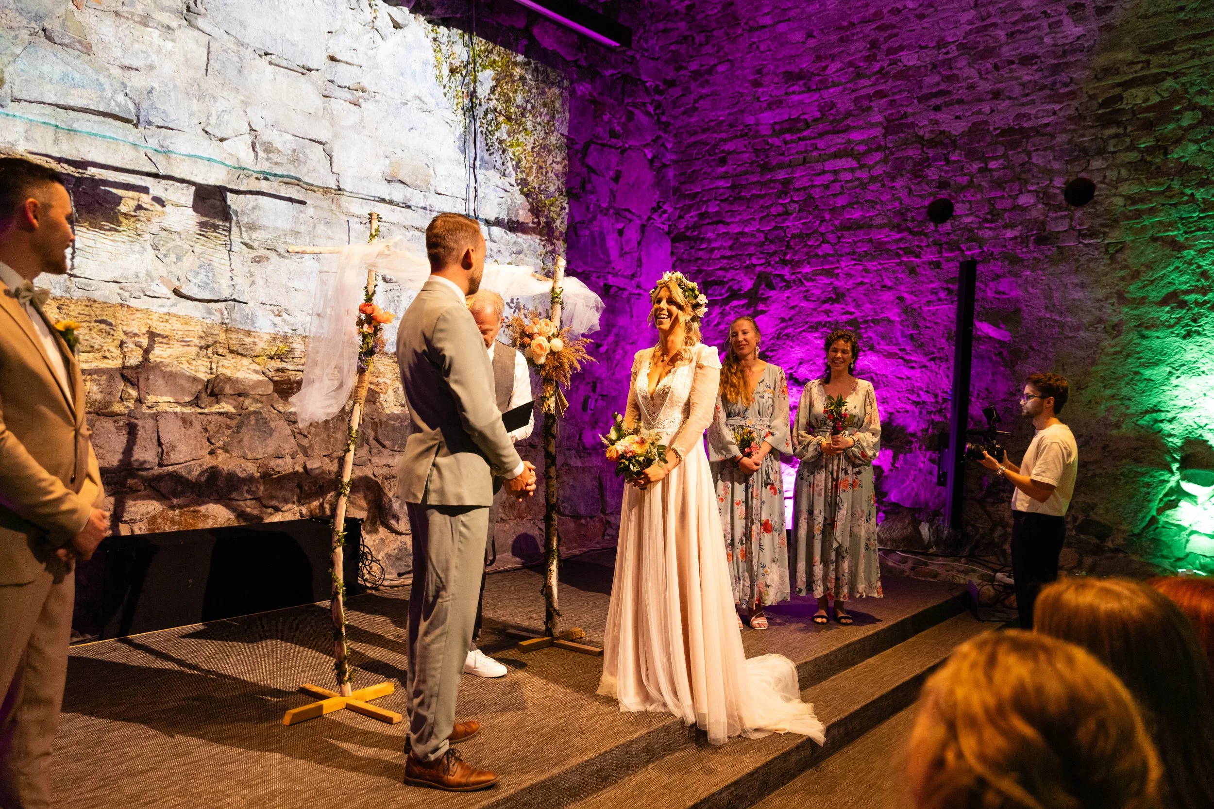 Bröllop, bröllopsfoto, bröllopsfotograf, bröllopspar, bröllopsfest, brud, brudgum, bröllopsceremoni, bröllopsfoto, slott, bröllopsfotograf, bröllopsfest, wedding, wedding photo, wedding photographer, party, wedding couple, bride, groom, party, weddin