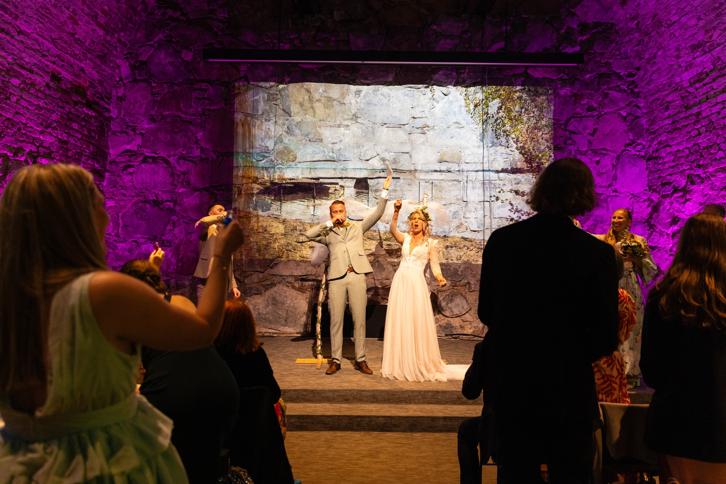 Bröllop, bröllopsfoto, bröllopsfotograf, bröllopspar, bröllopsfest, brud, brudgum, bröllopsceremoni, bröllopsfoto, slott, bröllopsfotograf, bröllopsfest, wedding, wedding photo, wedding photographer, party, wedding couple, bride, groom, party, weddin