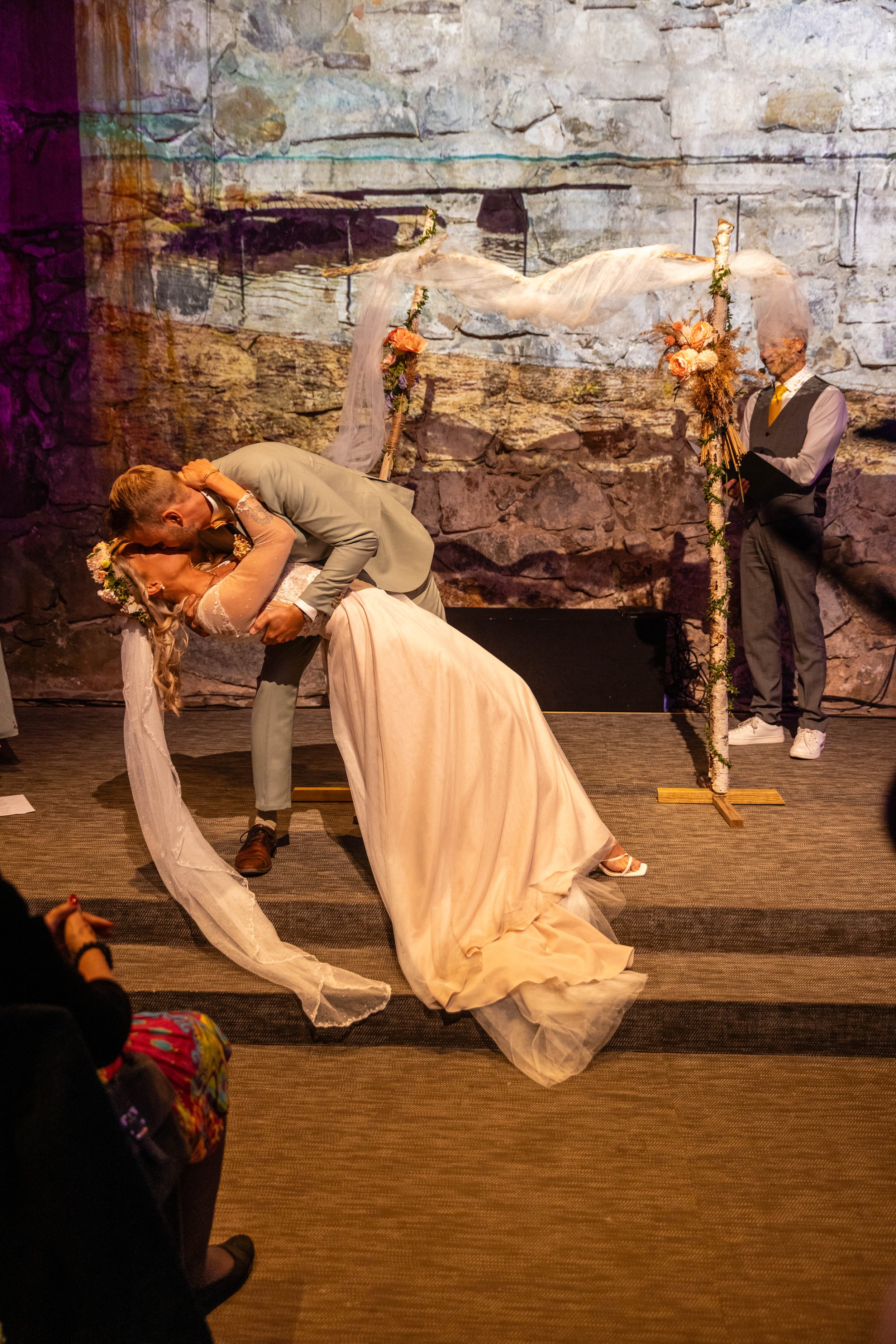 Bröllop, bröllopsfoto, bröllopsfotograf, bröllopspar, bröllopsfest, brud, brudgum, bröllopsceremoni, bröllopsfoto, slott, bröllopsfotograf, bröllopsfest, wedding, wedding photo, wedding photographer, party, wedding couple, bride, groom, party, weddin