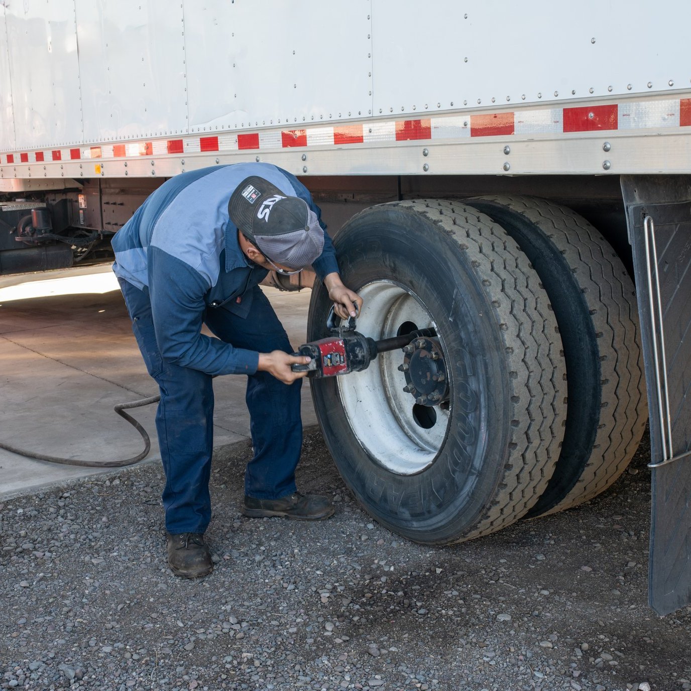 Advanced Oil and Lube Care for Heavy-Duty Fleets