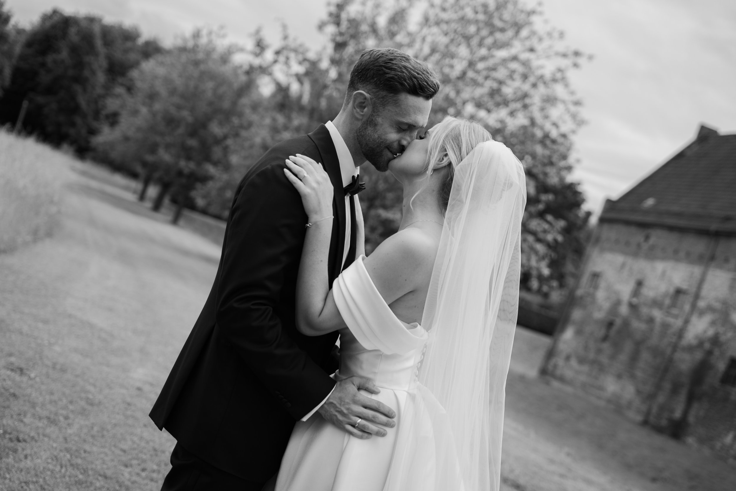 34 - hochzeit_schlossdiersfordt_henrikemichel_elenapetersfotografie (492 von 1165).jpg