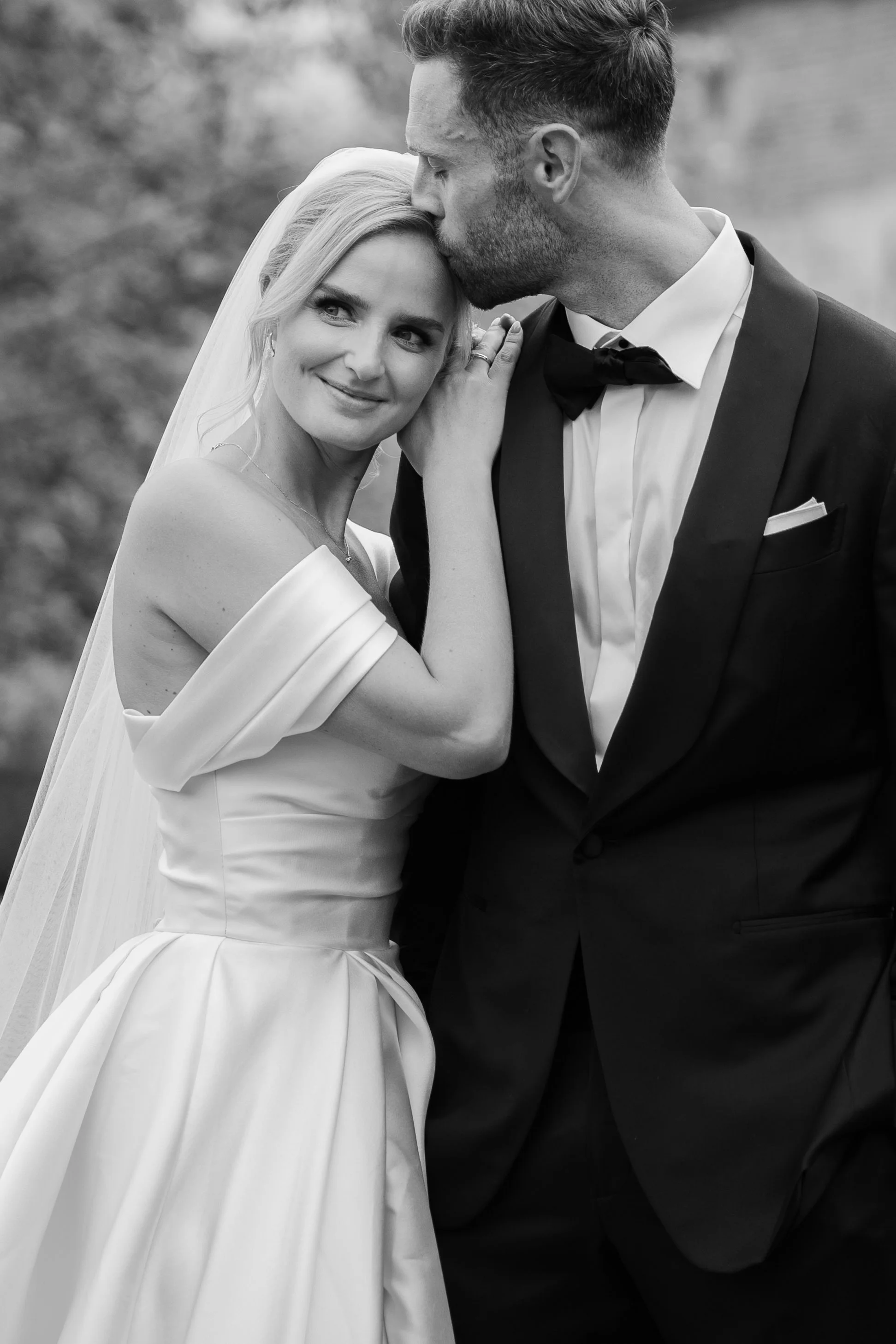 42 - hochzeit_schlossdiersfordt_henrikemichel_elenapetersfotografie (533 von 1165).jpg