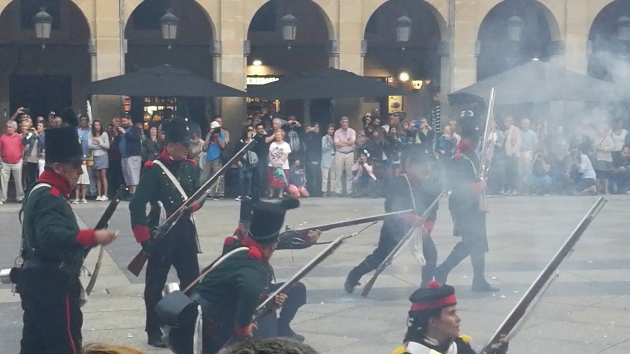 Image of soldiers re-enacting 31st august festival San Sebastian