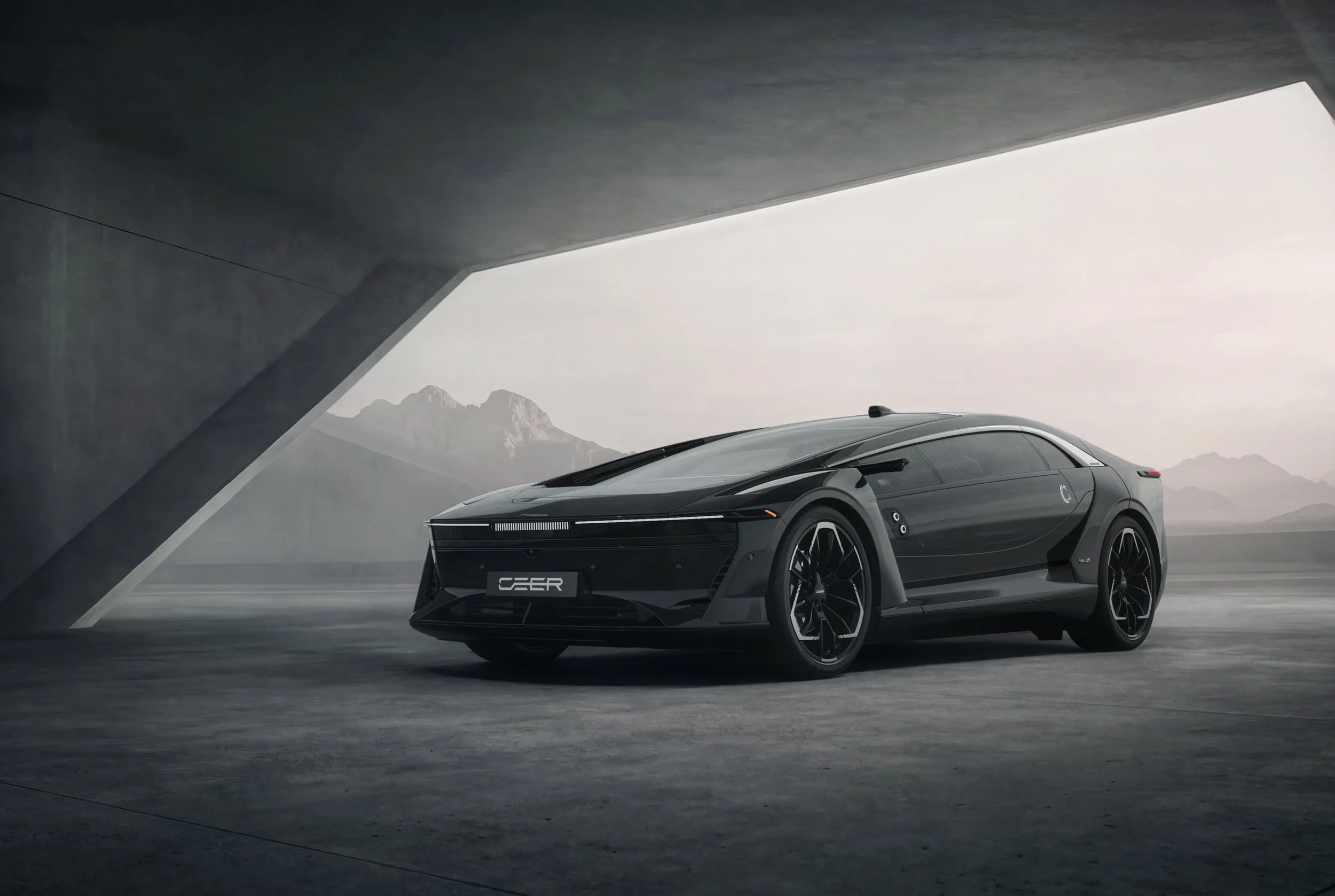 Explore Sedan_7_Black.jpg