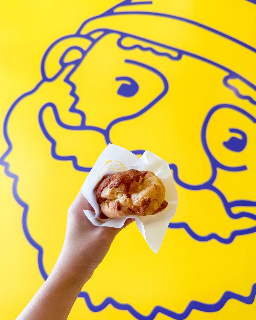 Honey Butter Cream Puff at Beard Papa’s — ATX Dessert Club
