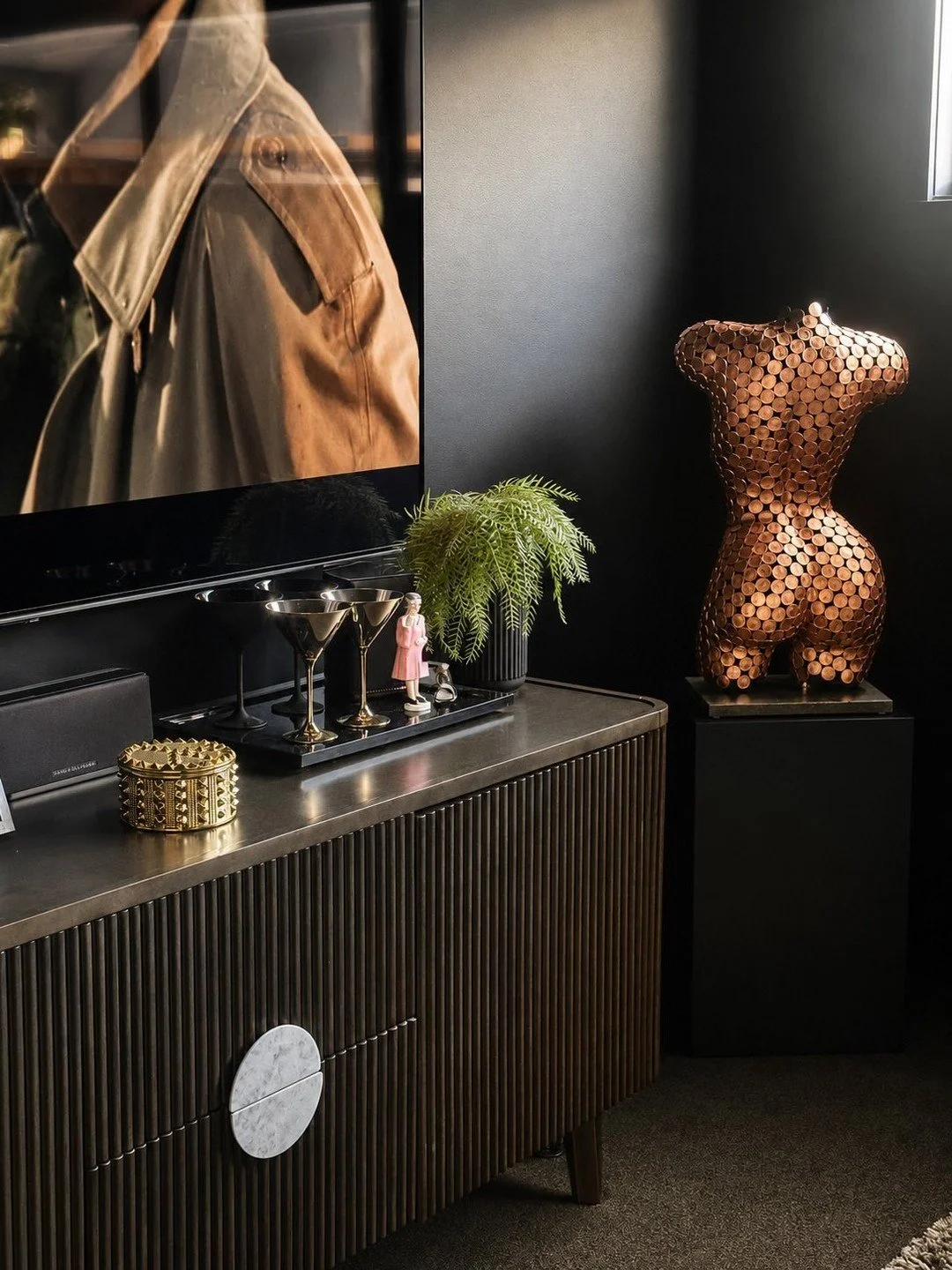 It&rsquo;s always a privilege to see where my sculptures end up, and this photo genuinely made my day. The 2p Torso has travelled a long way from my workshop in Yorkshire, all the way to a home on the other side of the world, and it&rsquo;s now a rea