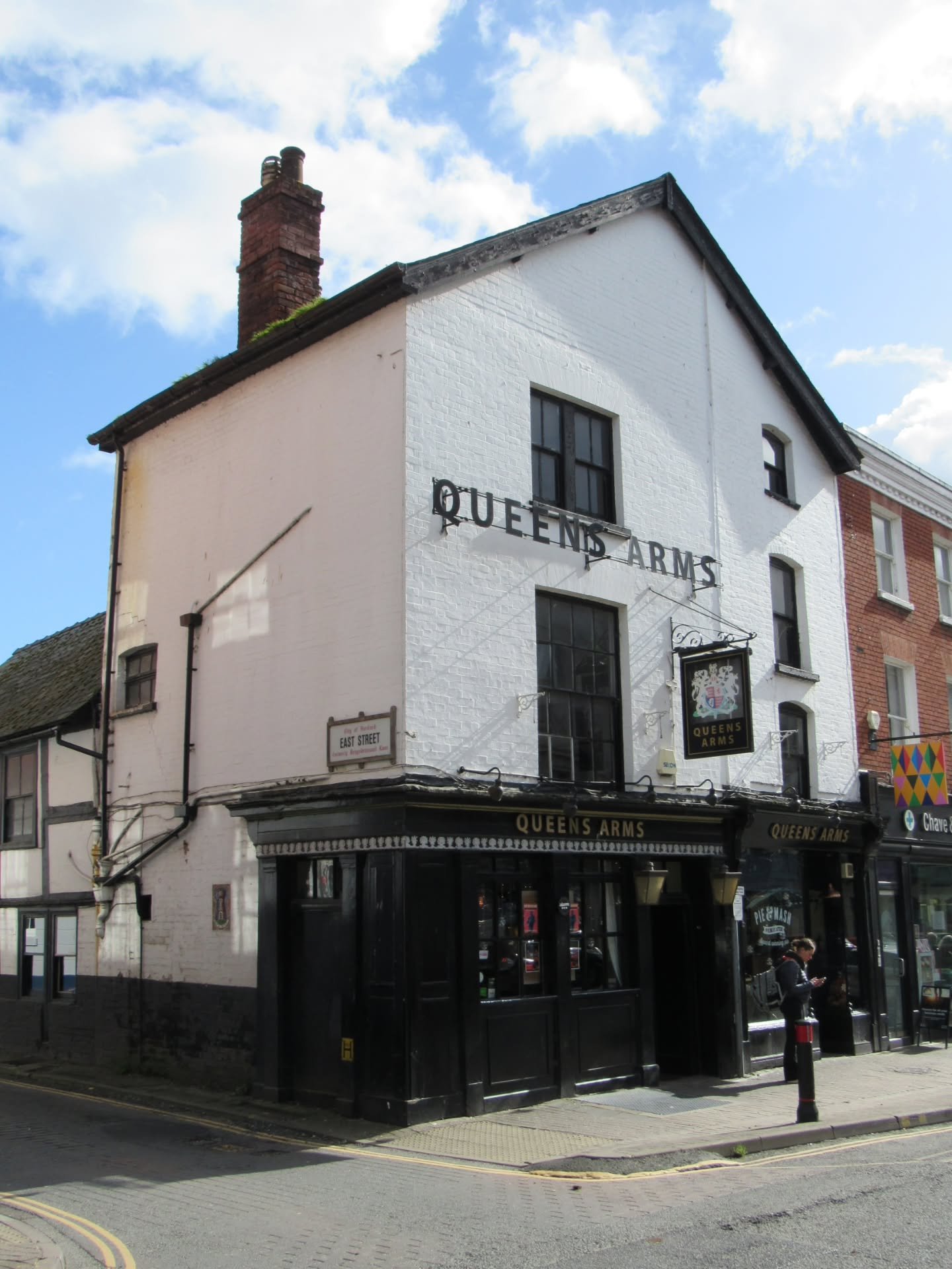 Standing on the corner of Broad Street and East Street in Hereford is the Queen's Arms, which holds the distinction of being the last surviving pub on the street.

Despite its relatively cohesive appearance, it was once home to three businesses. The 