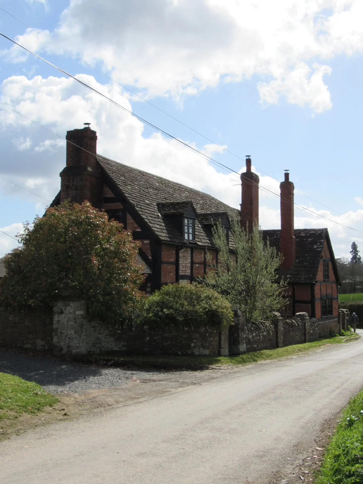 Whilst on my walk around Breinton on Saturday, I stumbled upon this pretty little half-timbered house, which is known as South View Manor Farm.

It was likely built in the 17th century, and potentially even dates from before then. It was heavily alte