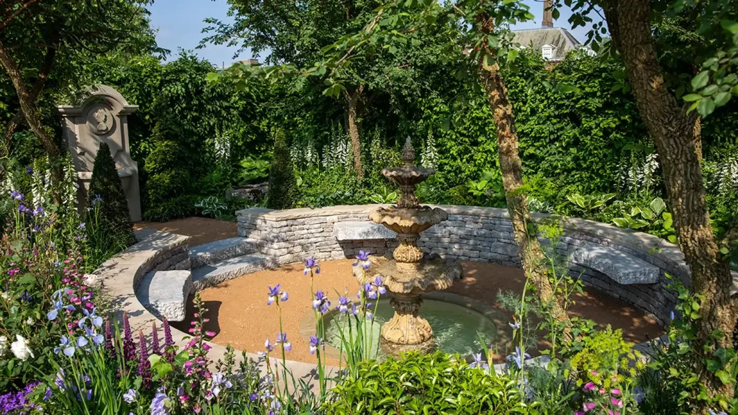 A sunken seating area sits at the heart of the Bridgerton Garden.