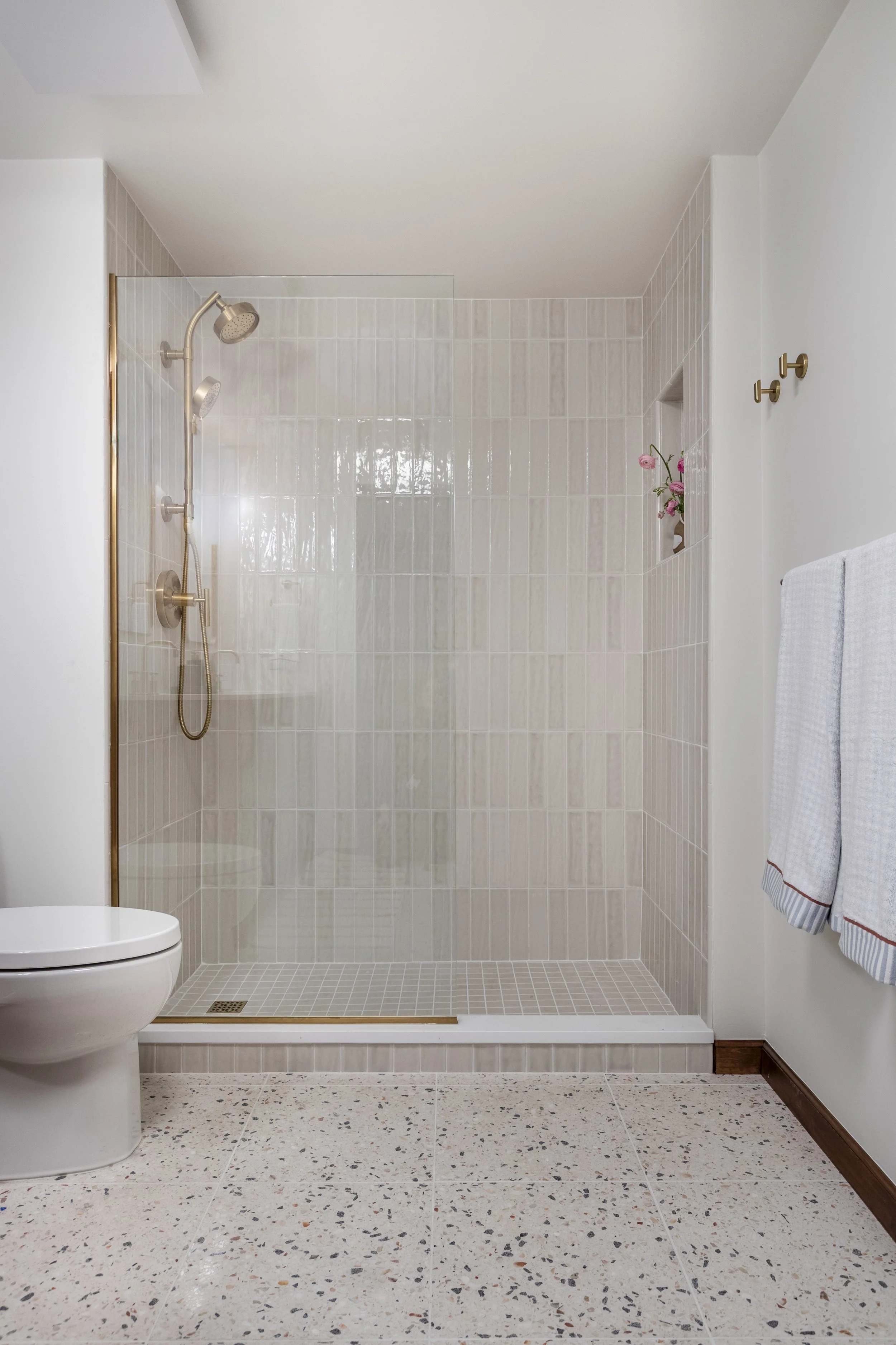 Basement guest bath