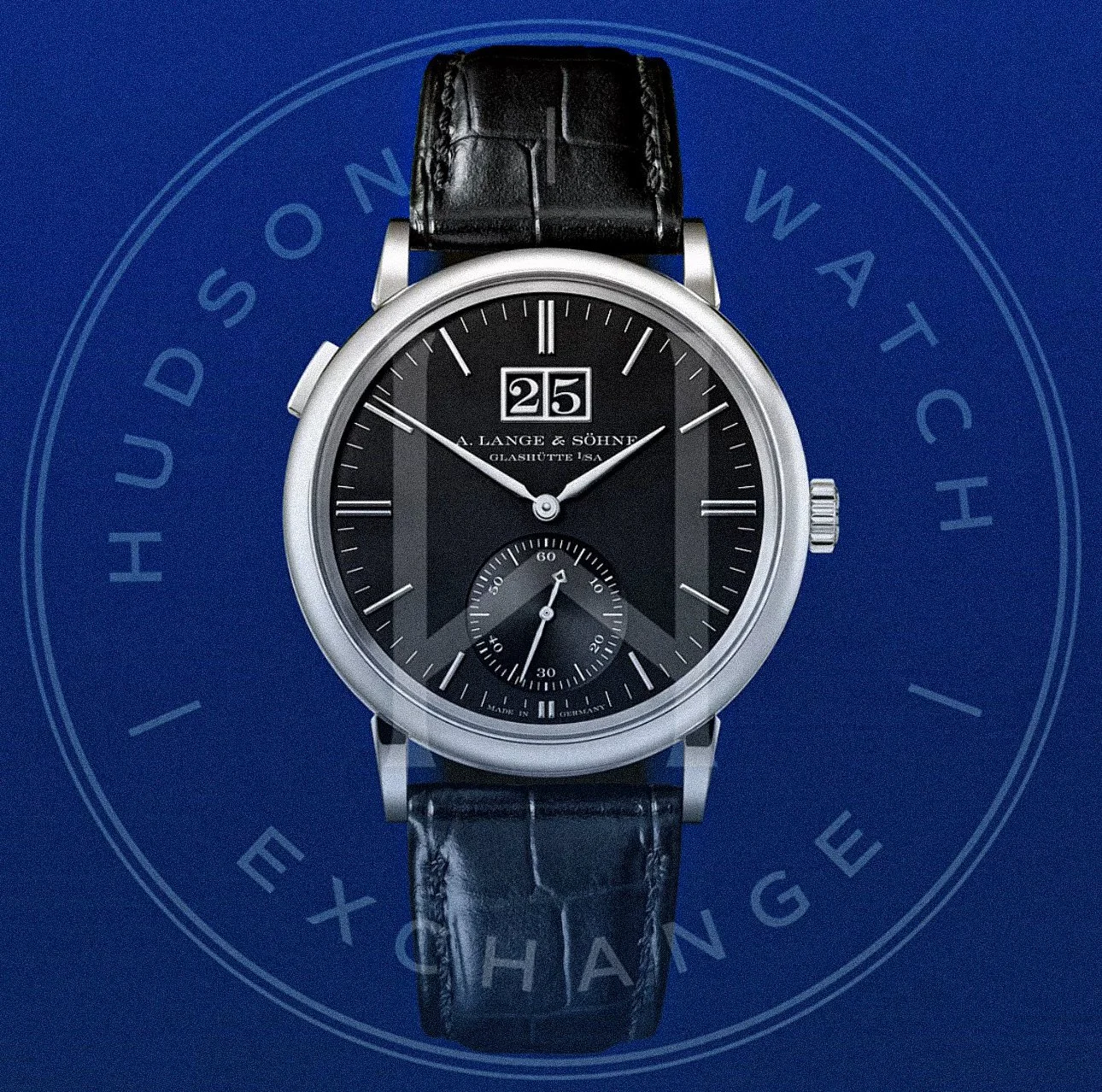 SAXONIA OUTSIZE DATE in 750 white gold Reference 381.029