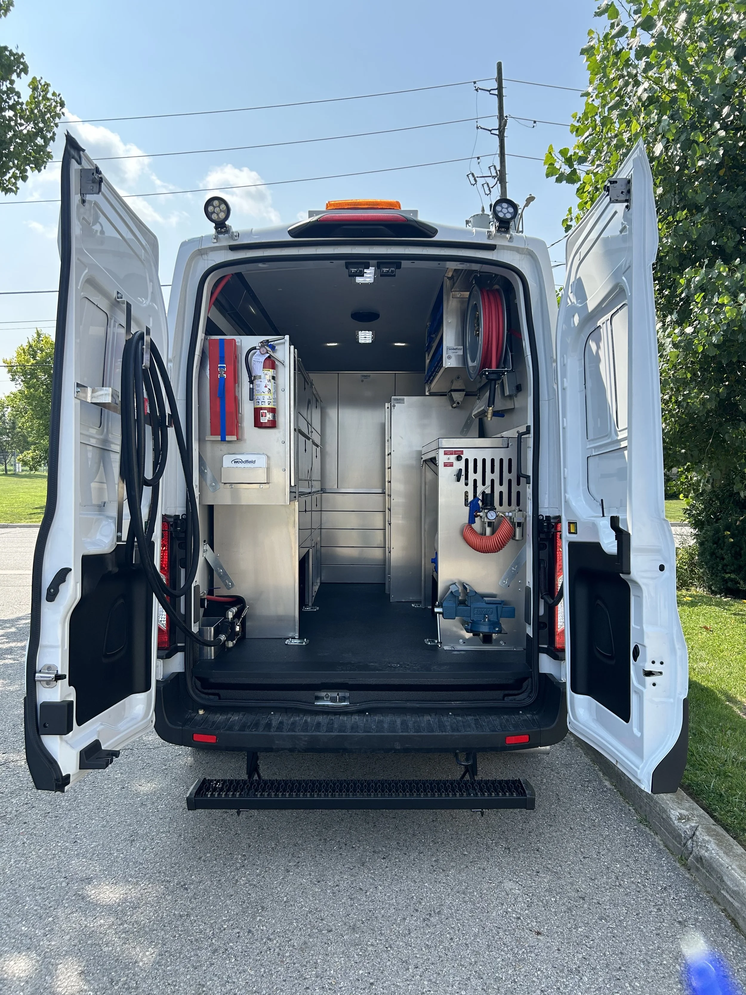 136976 - rear doors (1).jpg