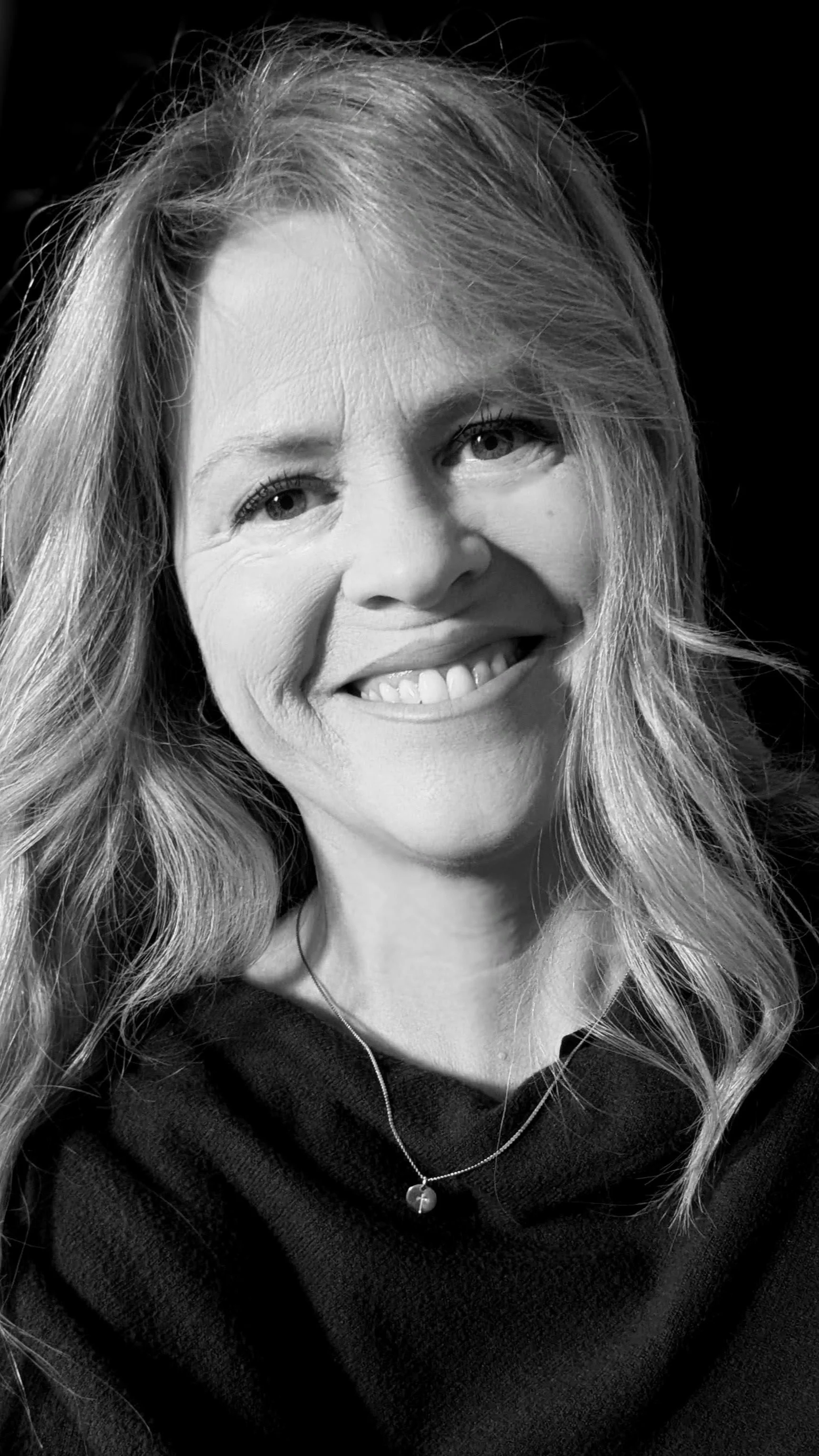 Michelle Wright headshot.jpg