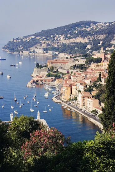 seaside-town-of-villefranche-sur-mer-in-southern-f-2023-11-27-05-28-09-utc.jpg