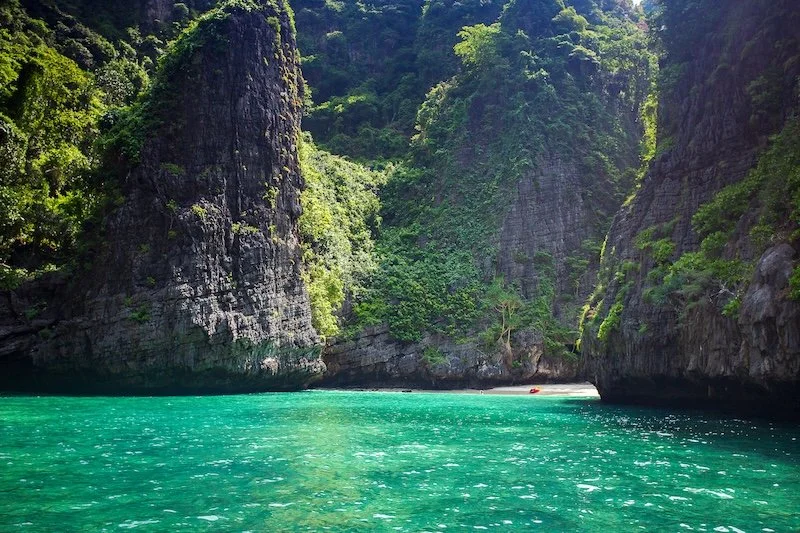 maya-bay-phi-phi-leh-island-krabi-thailand-2025-02-11-07-53-14-utc.JPG