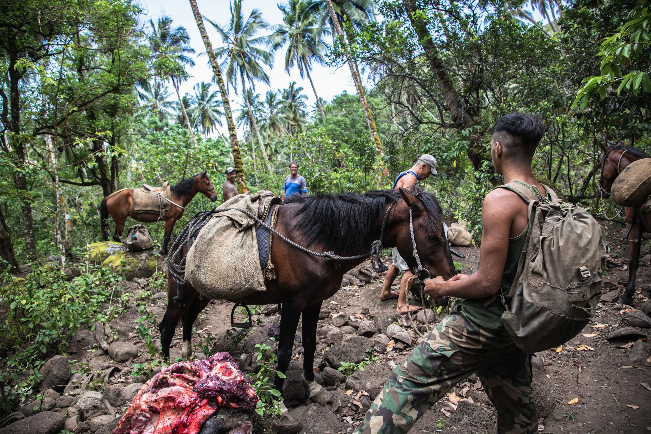 HUNTERS OF NUKU HIVA