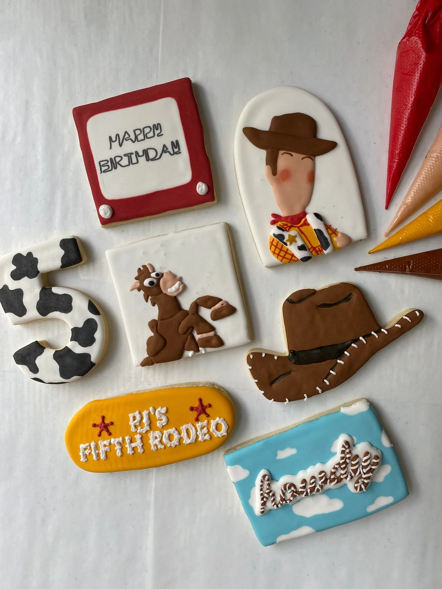 🤠☁️🦖📖 PJ&rsquo;s fifth rodeo! In custom cookies

I normally don&rsquo;t do characters because it&rsquo;s extremely difficult to capture the likeness of a specific character that we all know and love 🫶🏼 but i do make exceptions, and for Toy Story