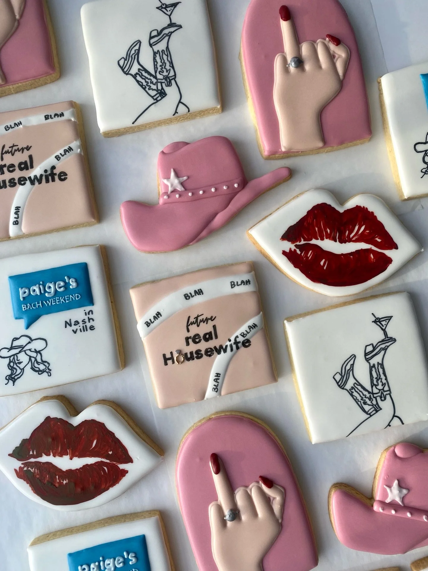 Nashville x Real Housewives Bachelorette 💍👢💋🍸 a set for Paige&rsquo;s bach weekend!!! I packed this order for the maid of honor so she could fly all the way to Nashville with her cookies and surprise the bride 🤍