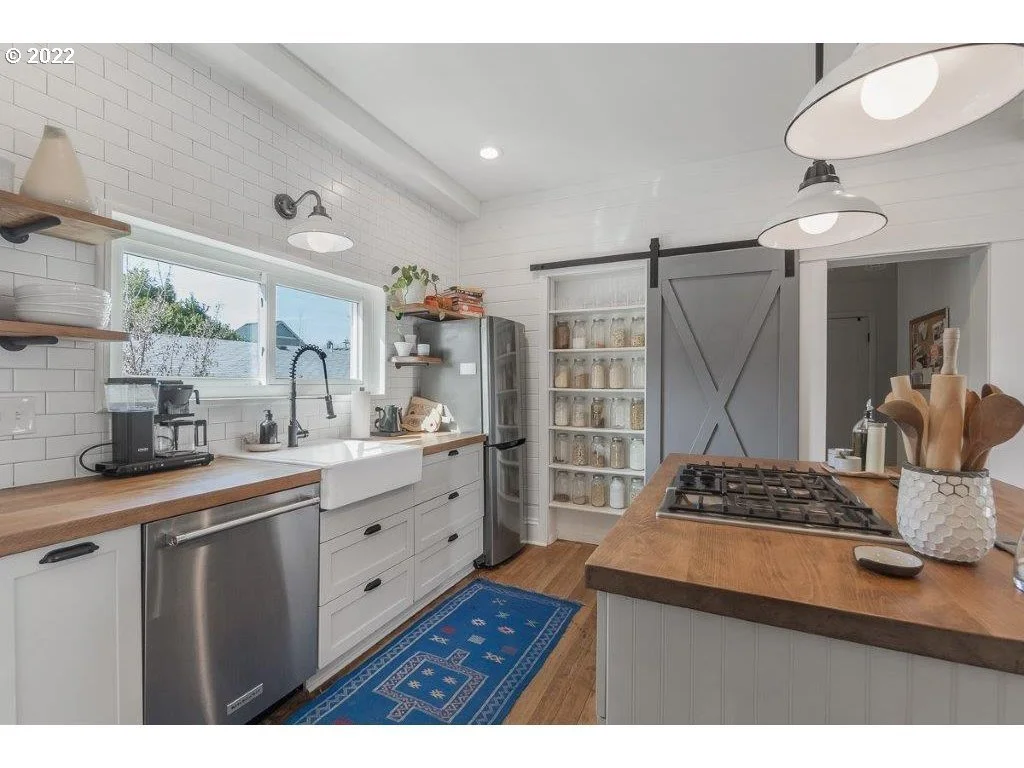 Oregon City Kitchen Refreshes That Respect Historic Bones