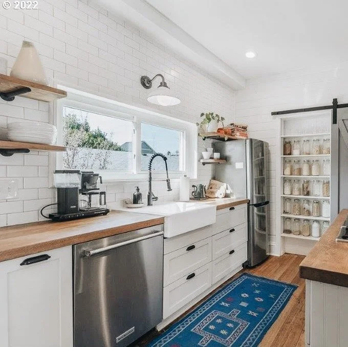 Tonal Kitchen Design: Why Portland Homes Are Moving Away From High Contrast