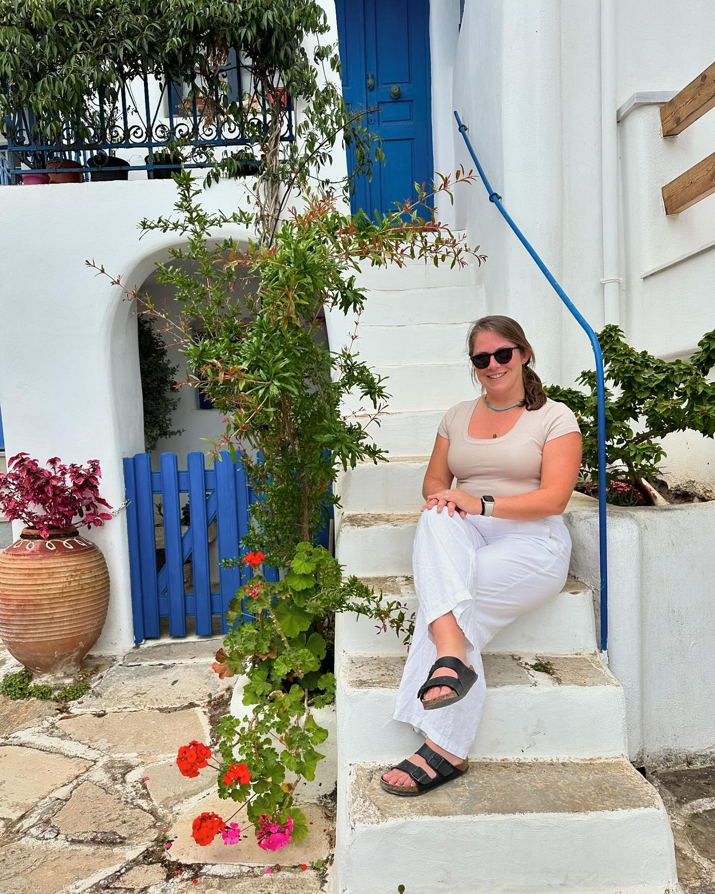 📍PAROS (part ✌🏼)

This was easily the most photogenic place I have ever visited, so it was impossible to narrow it down to just 10 pictures!! 

Do not miss the tiny villages of Lefkes and Marpissa (blink and you will miss them) on your next visit t