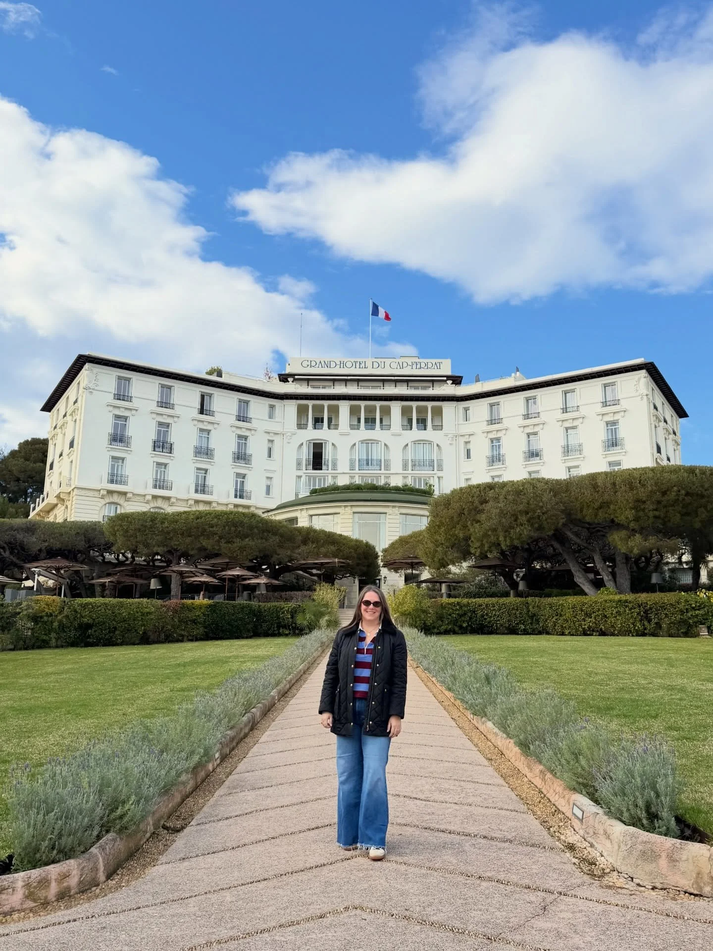 There are few areas in the world more magical than the French Riviera! The effortless blend of glamour and ease, leisurely lunches along the Med, and beautiful coastal towns around every turn - It is truly one of my favorite places in the world, and 