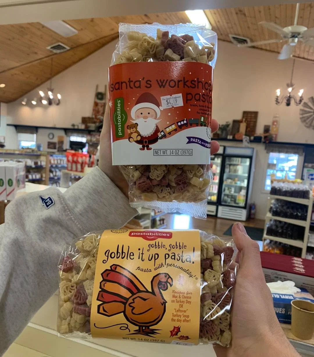 This year, push your holiday season one step closer to insanity with our new Santa shaped and Turkey shaped pastas! 
Recommendations: Chicken Broccoli Santalfredo
or
Turkeyllini
