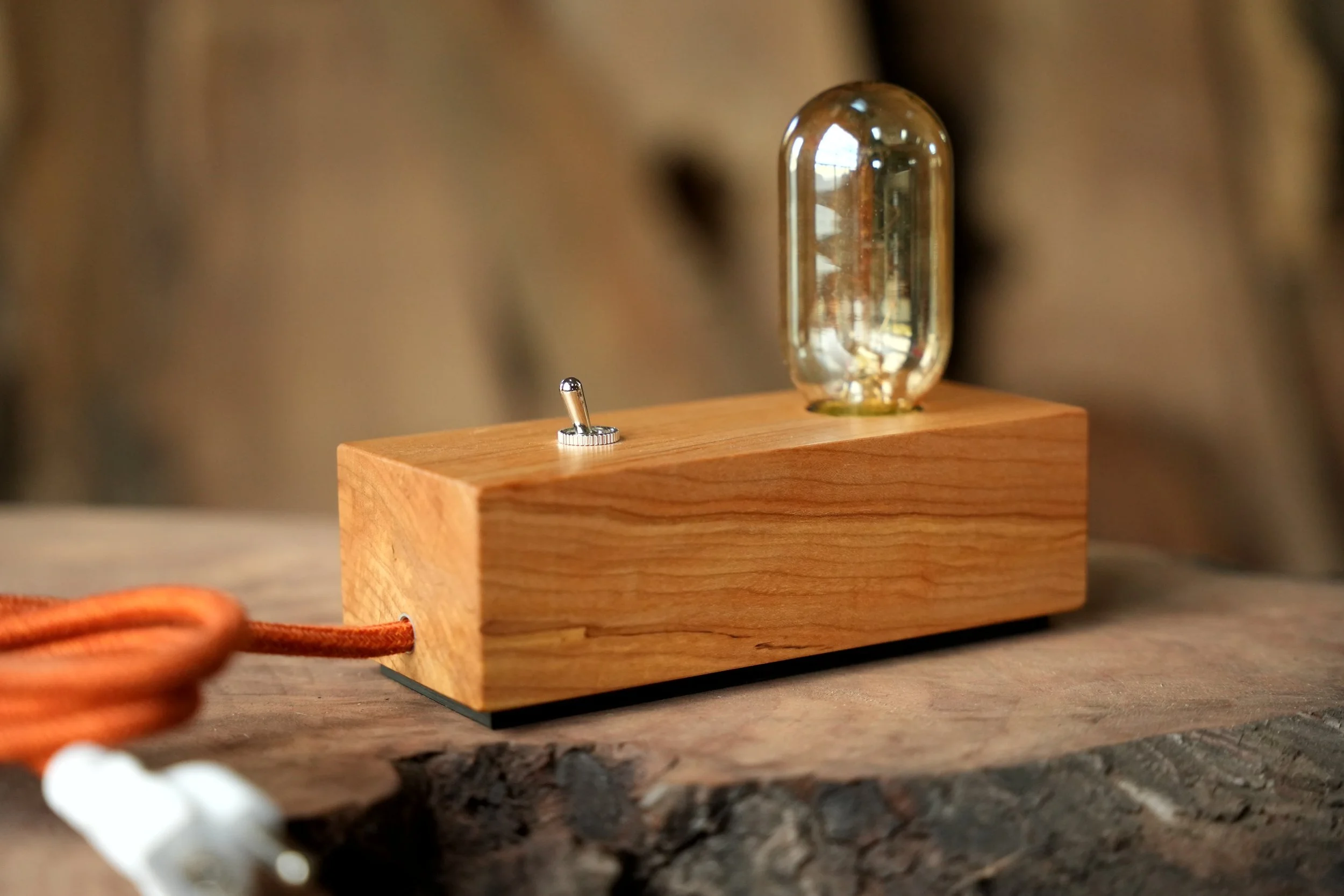 GK Edison Lamp - Big Leaf Maple