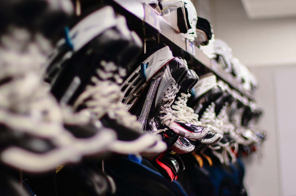 Emotional Intelligence in the Locker Room: Building Stronger Bonds