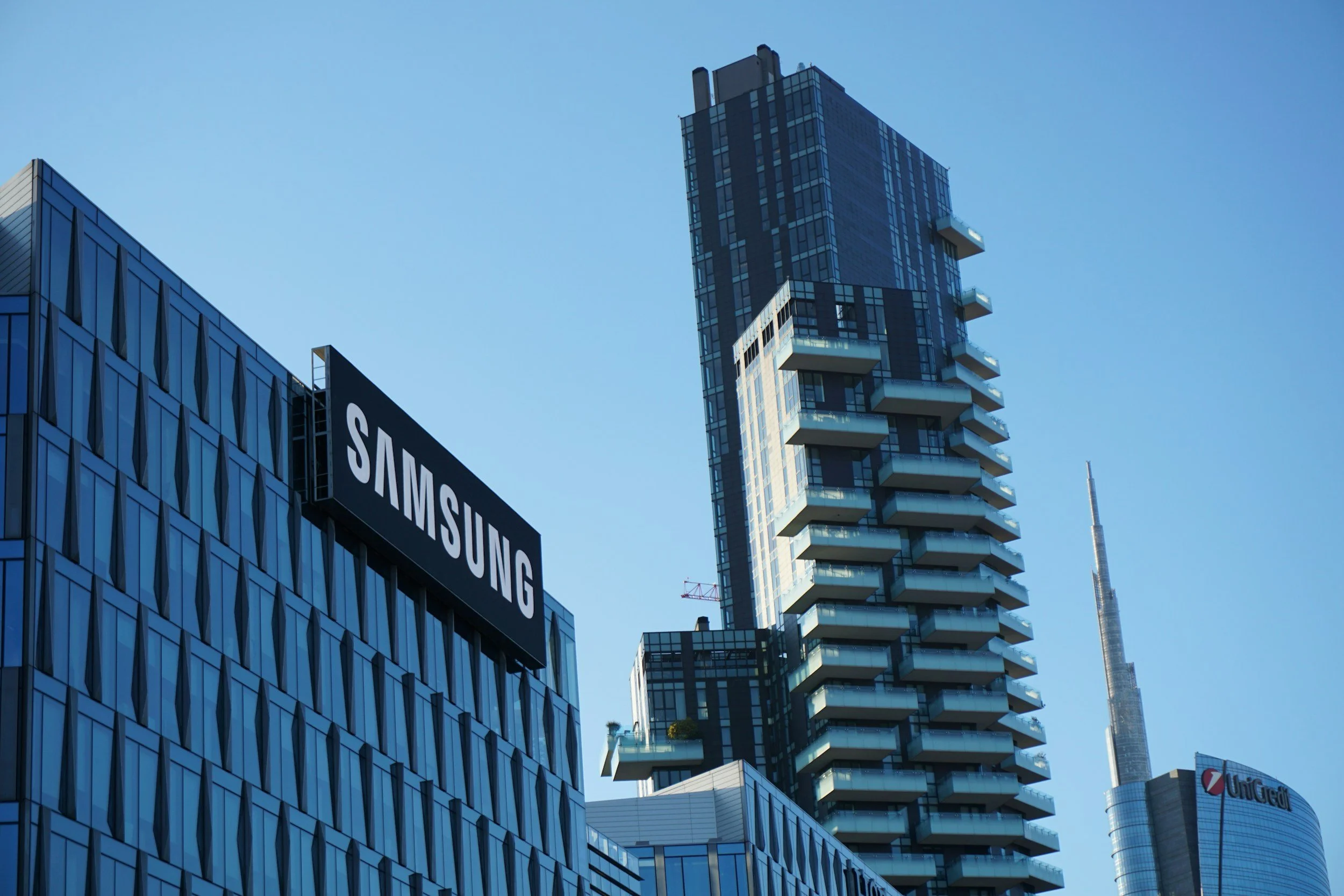 Samsung and SK Hynix Planning Major New Semiconductor Plant