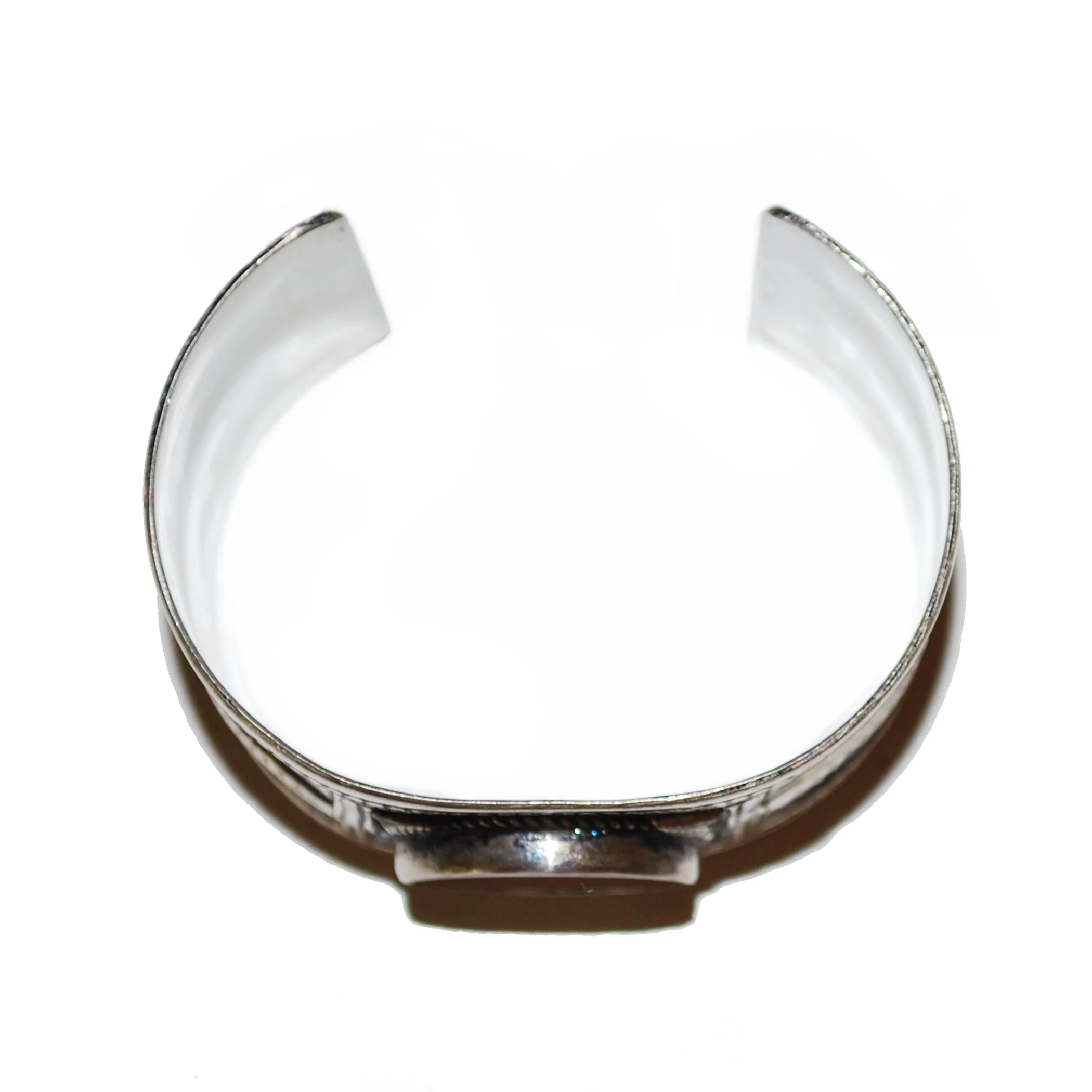 New Tribal Design Bracelet