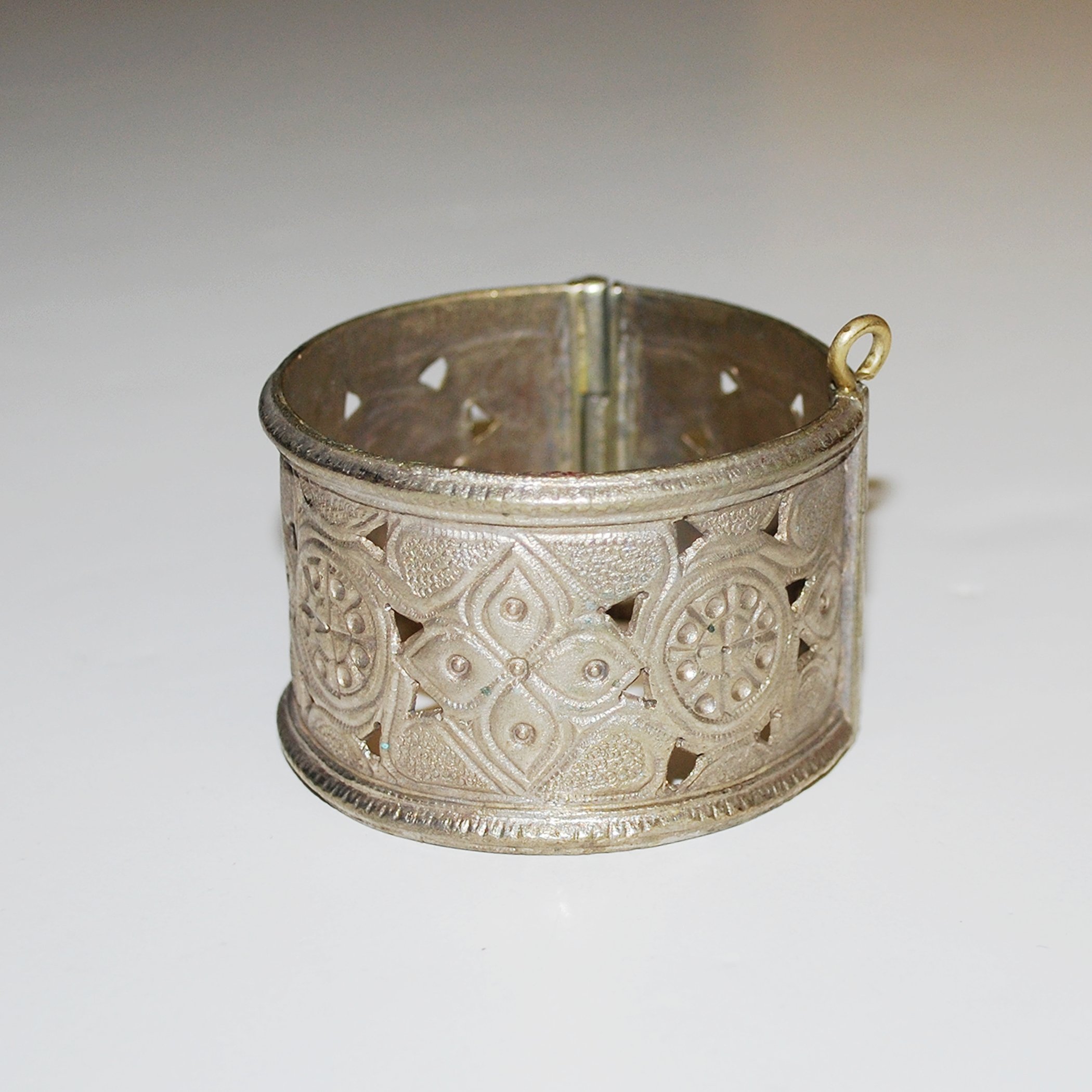 Kashmiri Cuff Bracelet - SINGLE - Vintage Mansehra Cuff - Belly Dance