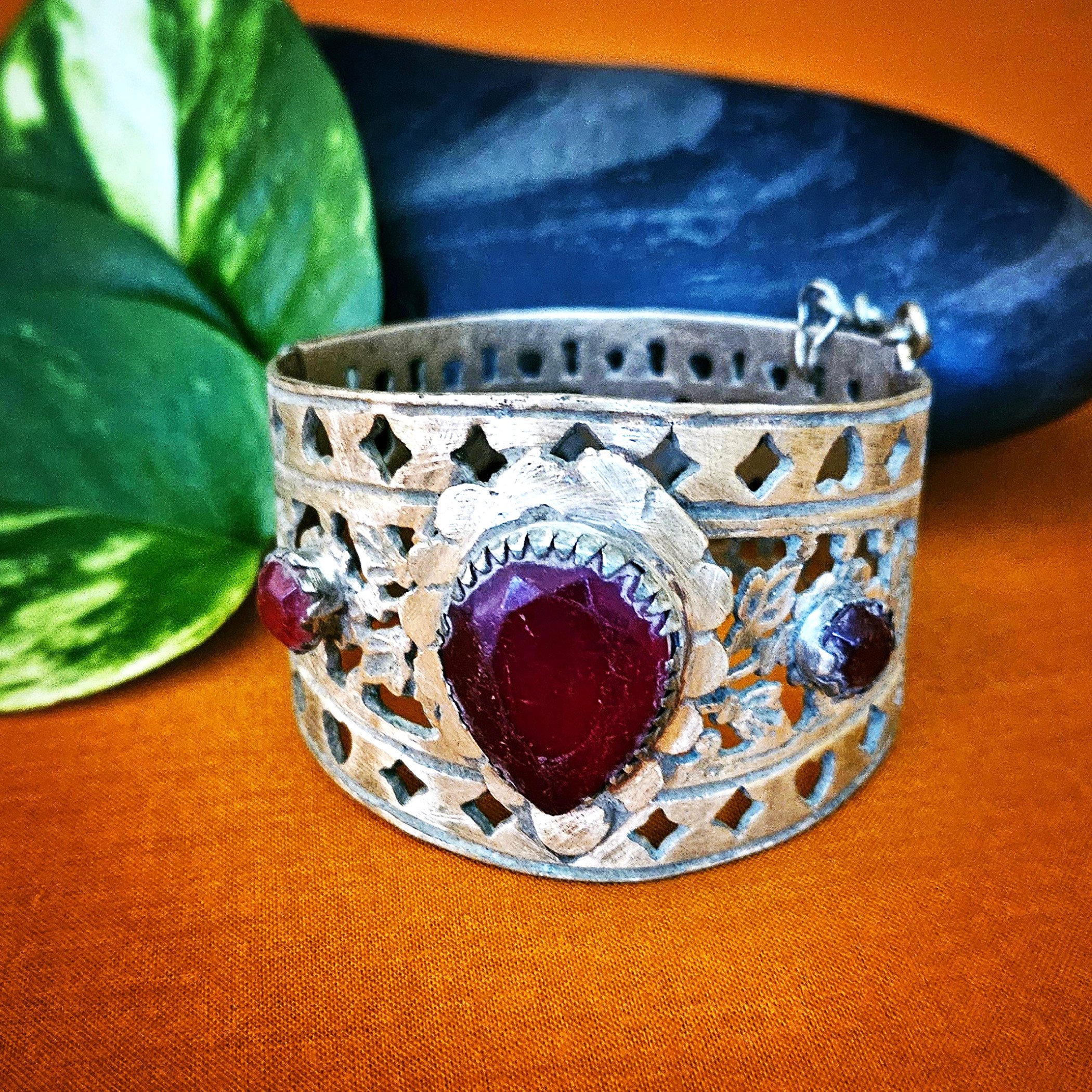 Vintage Hazaragi Brassy Red Jewel Bracelet - SINGLE - Belly Dance Cuff