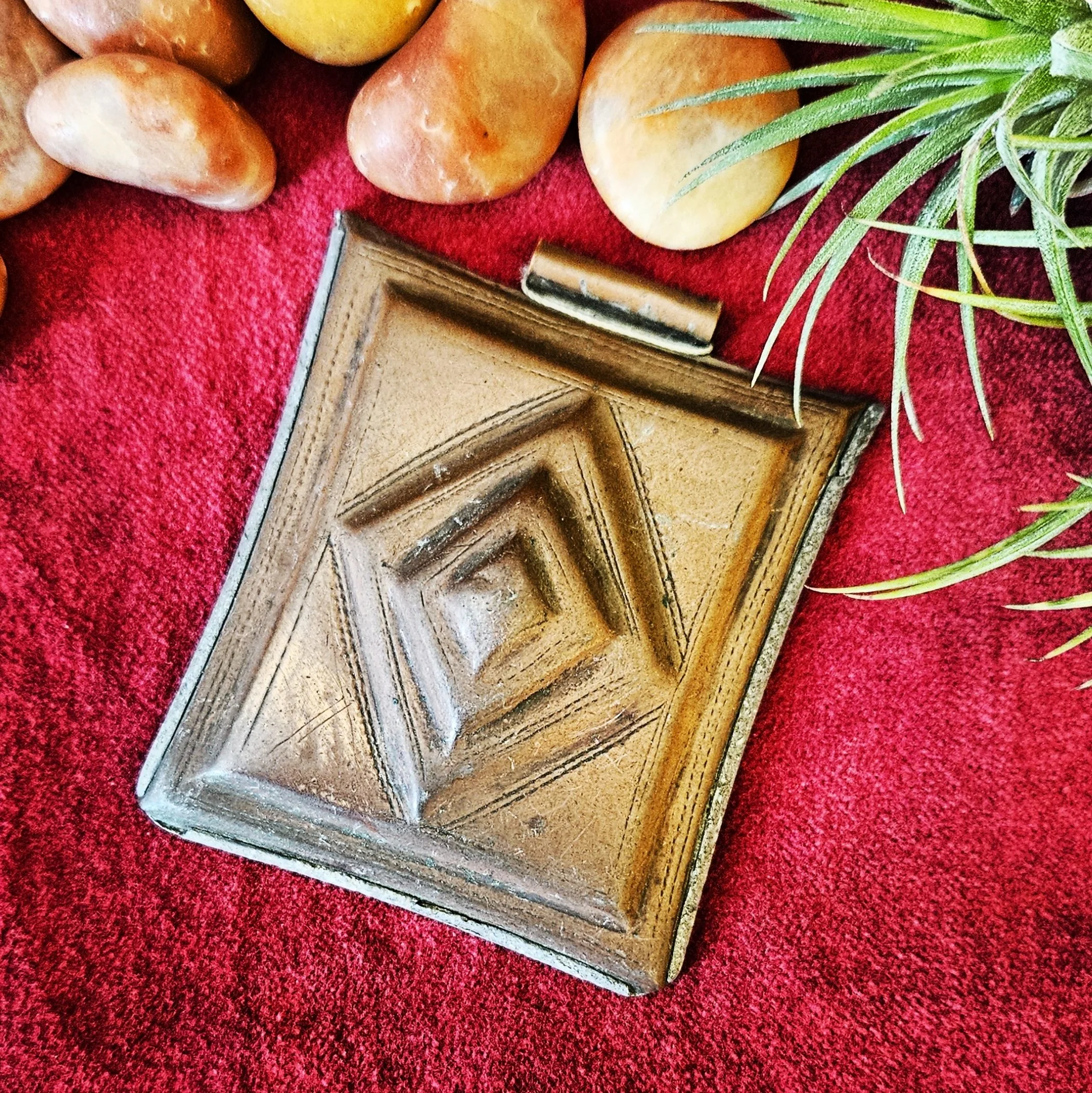 Moroccan Tuareg Tcherot Pendant - Vintage Shiraut Amulet Box - Copper