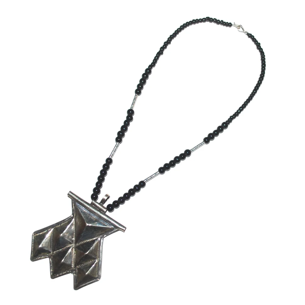 Moroccan Stylized Hamsa Khomeissa Khomissar Pendant - Tuareg
