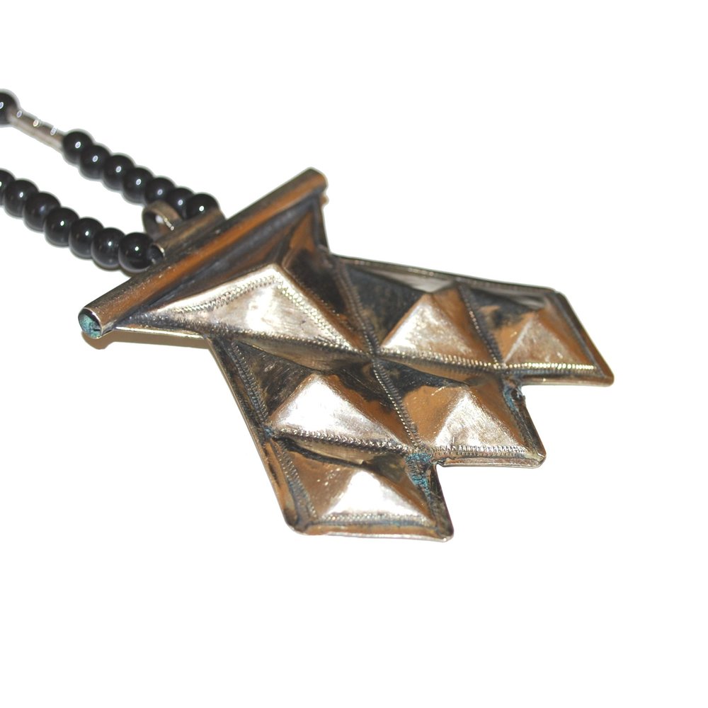 Moroccan Stylized Hamsa Khomeissa Khomissar Pendant - Tuareg