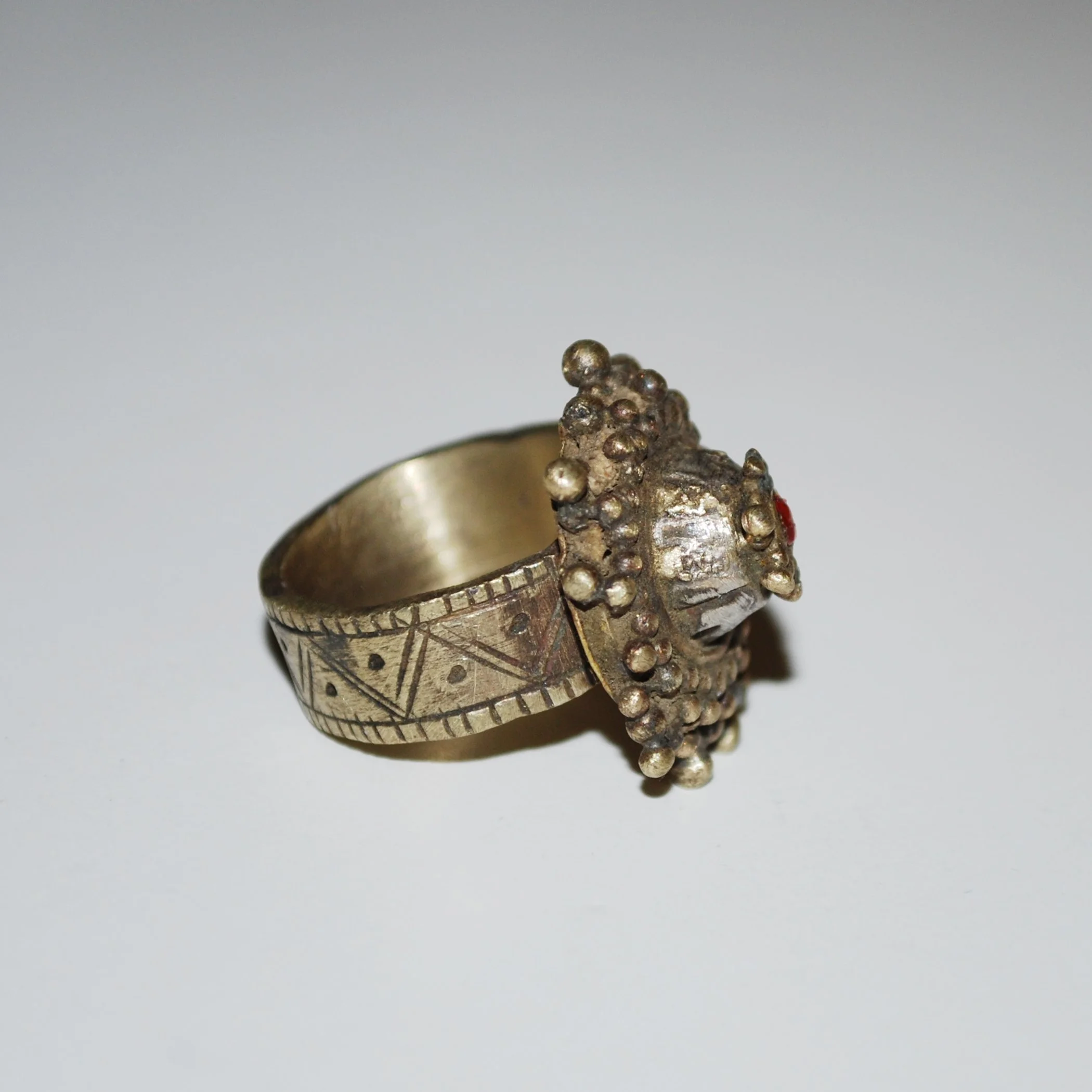 Vintage Kuchi Tribal Ring - Granulation and Small Jewel - Size 7.5  - Belly Dance