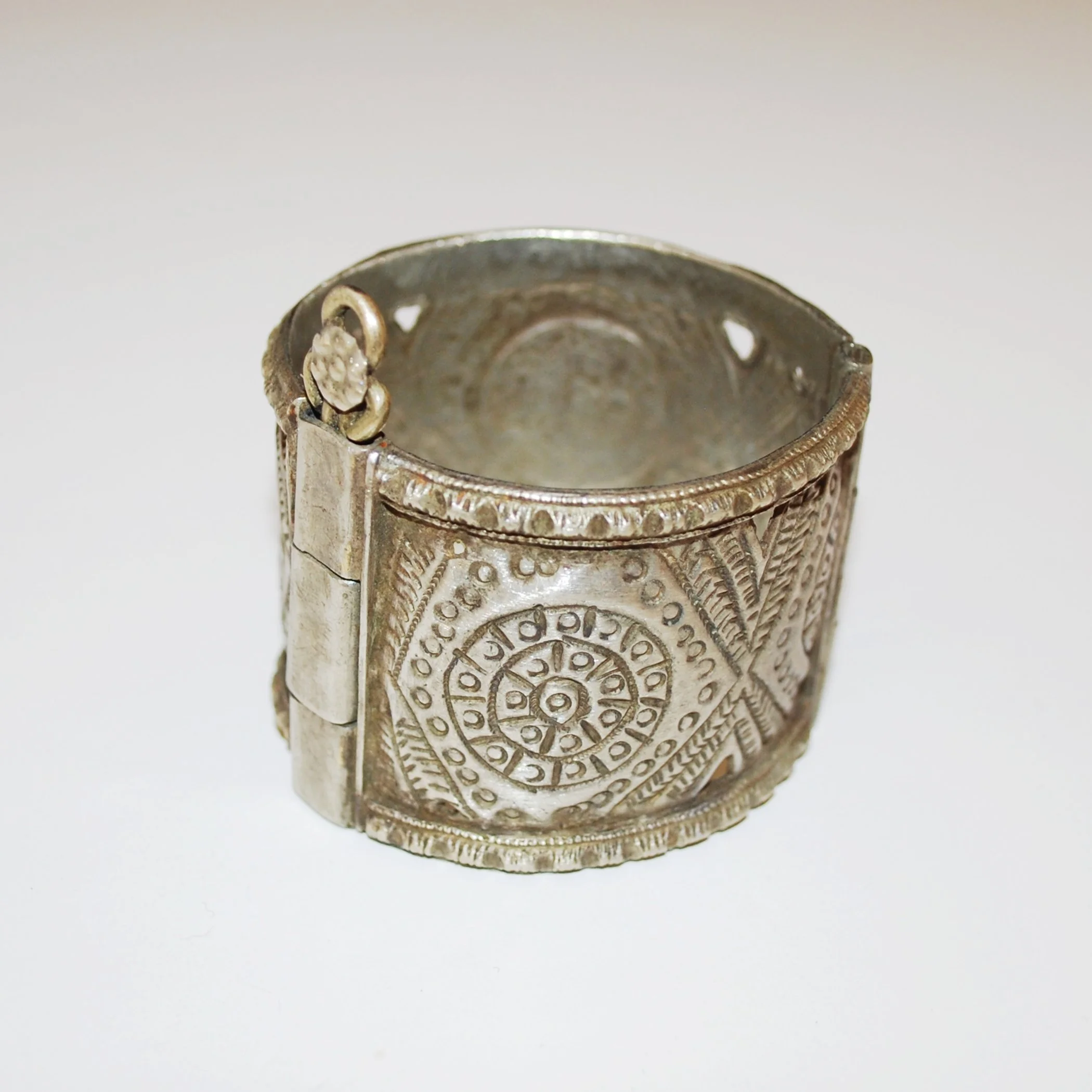 Kuchi Tribal Vintage Cuff Bracelet - SINGLE Mansehra Kashmiri Cuff Bracelet
