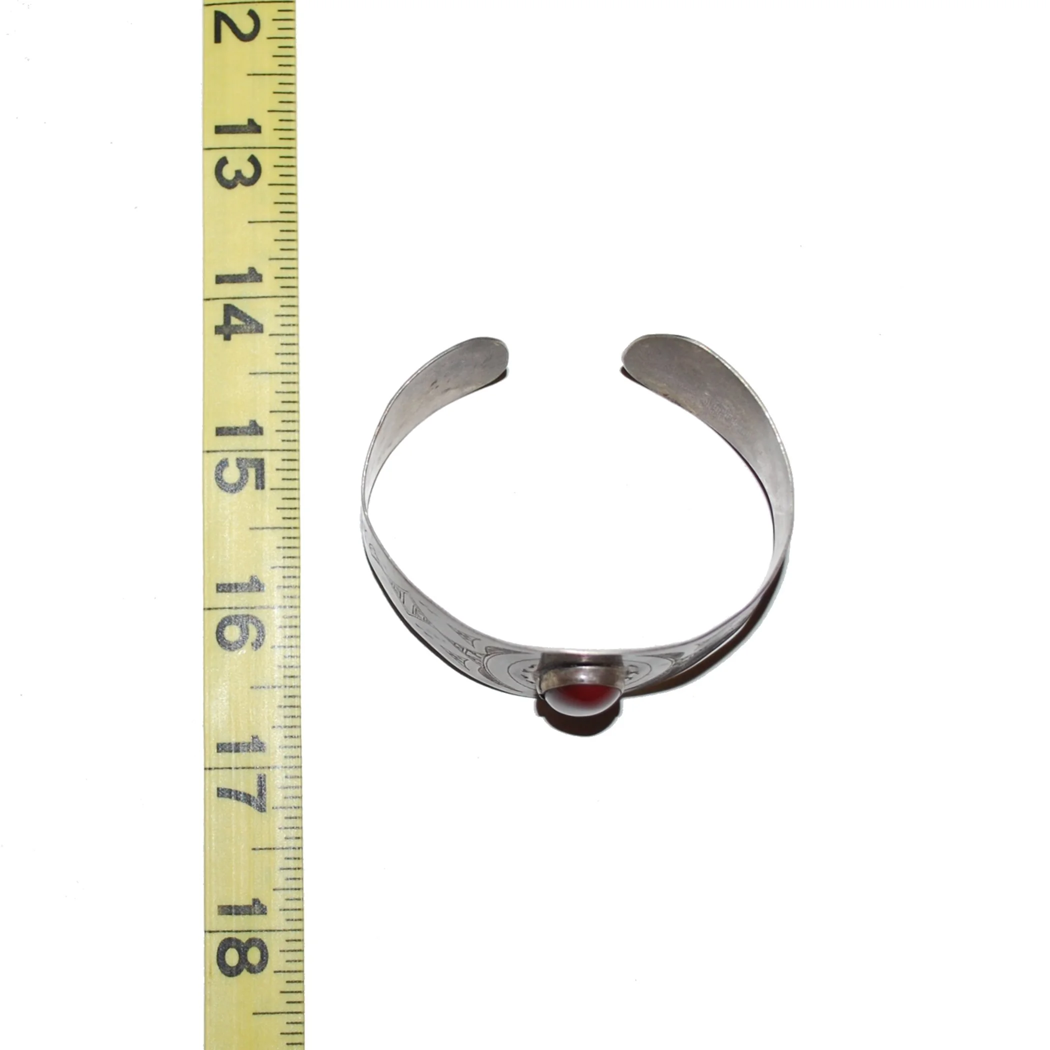 Tuareg Etched Cuff Bracelet with Jewel - Single - Dance Bracelet with Etched Design