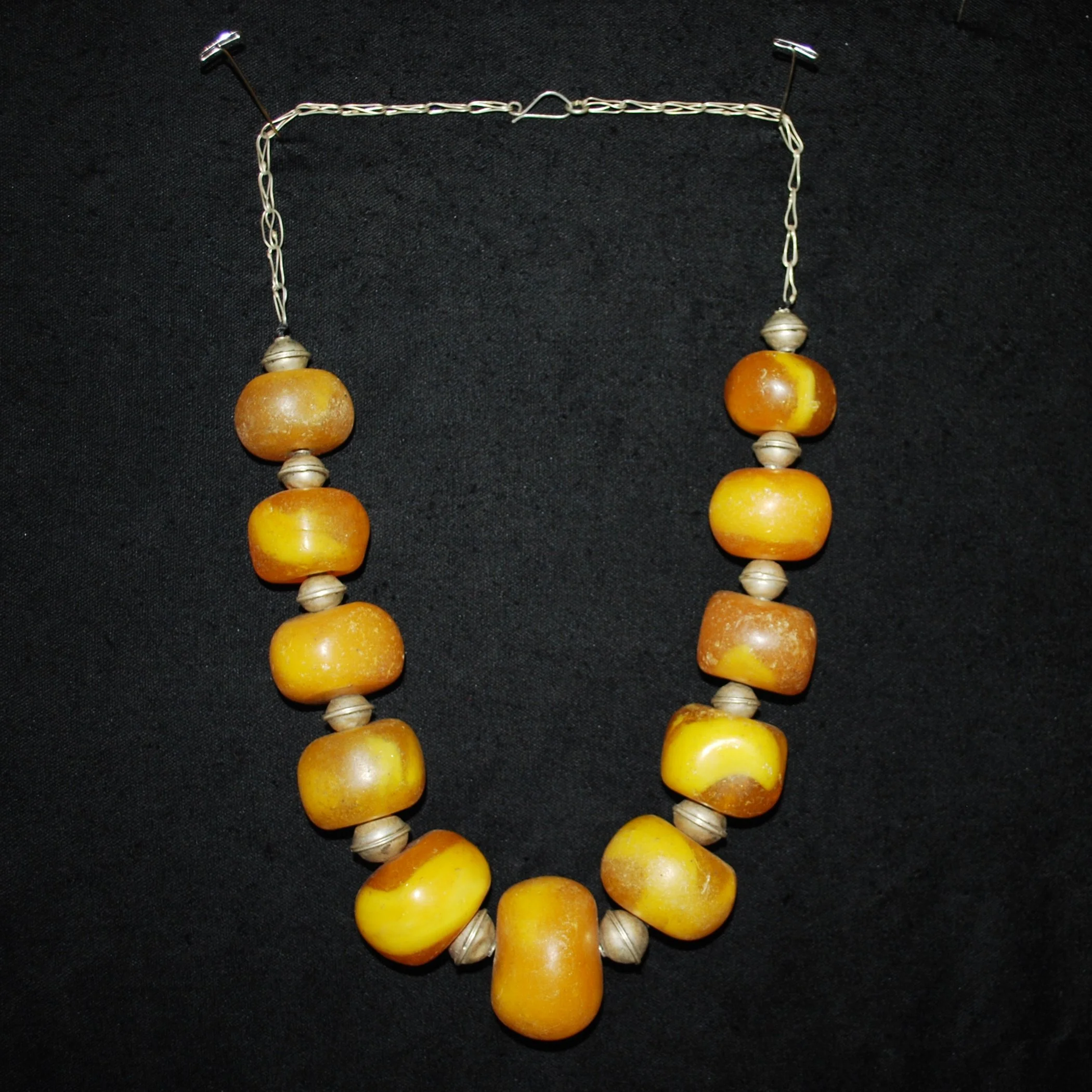 Moroccan Necklace - Berber Copal and Metal Beads Necklace - Amazigh