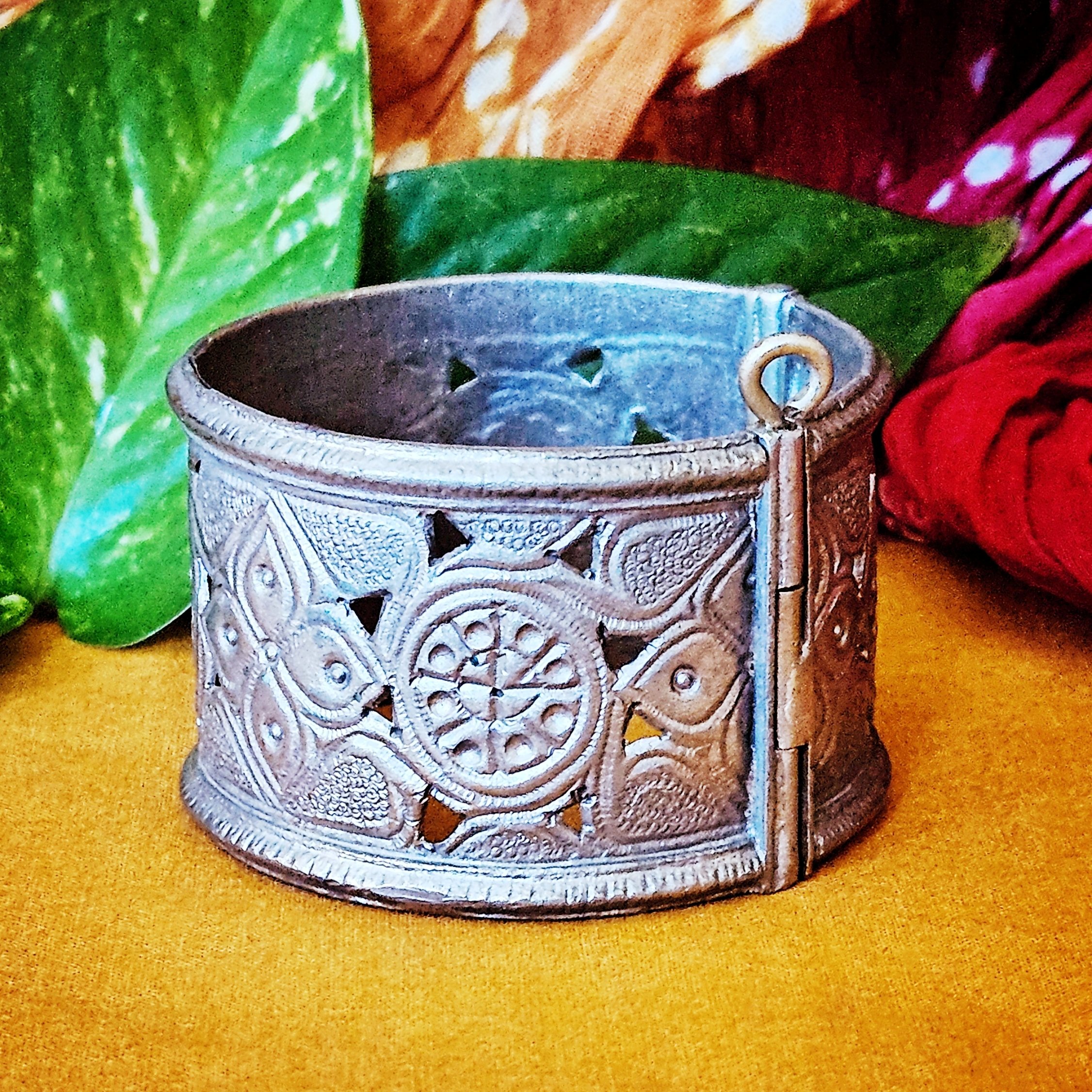 Kashmiri Cuff Bracelet - SINGLE - Vintage Mansehra Cuff - Belly Dance