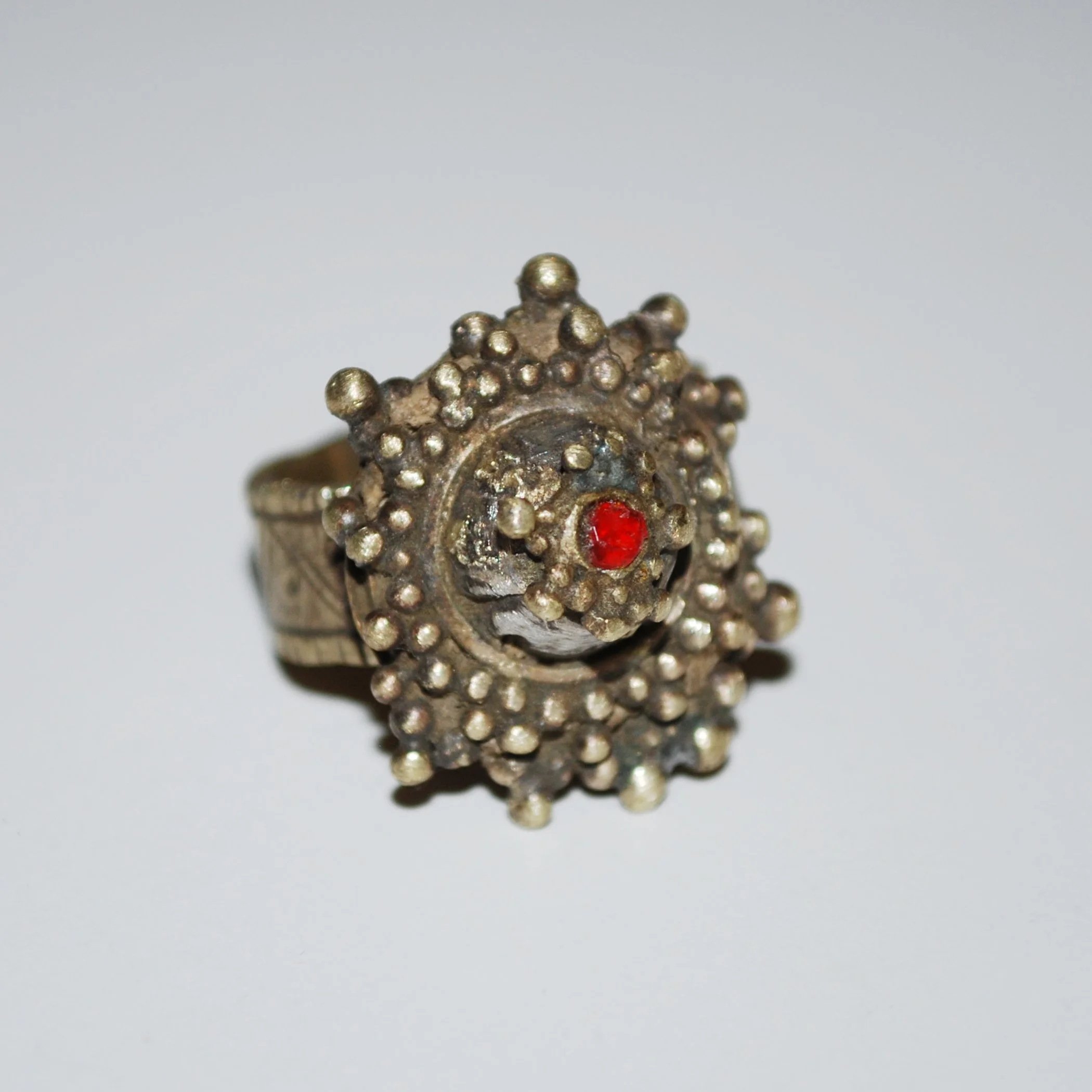 Vintage Kuchi Tribal Ring - Granulation and Small Jewel - Size 7.5  - Belly Dance