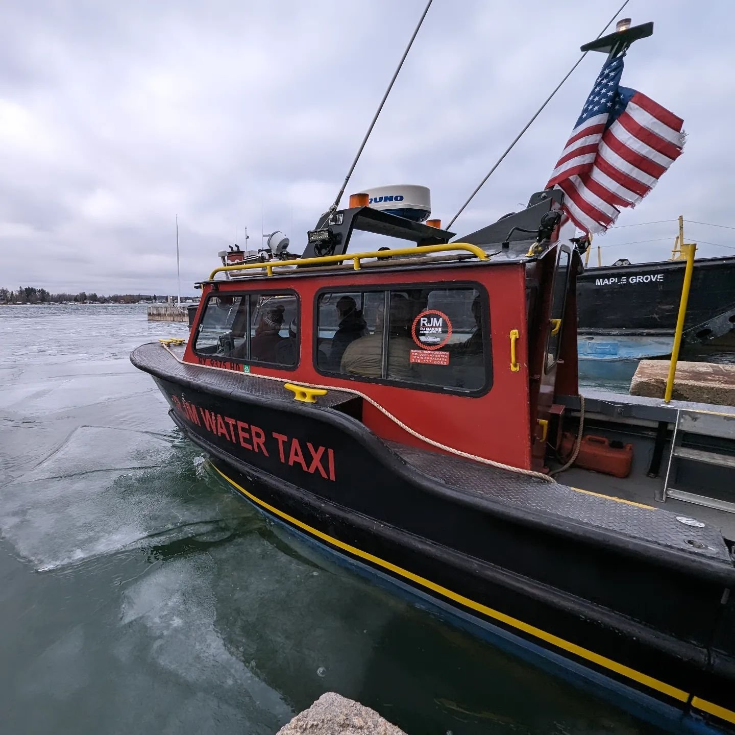 It's the #rjmwatertaxi on the move! 

Does the warm weather leave you wanting to get on the River, but your boat is not in yet? 

Give us a call! 

We run 24/7/365 

Available at 315/777.6059