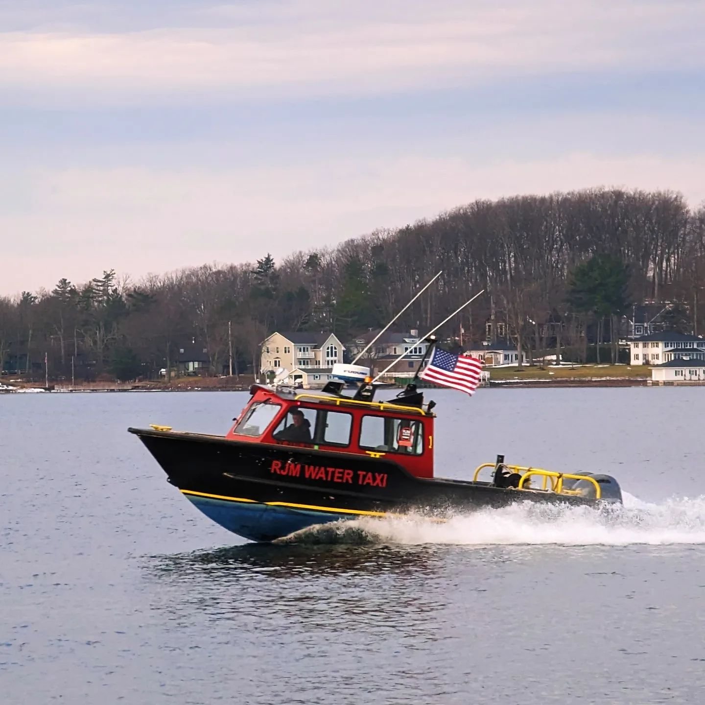Our water taxi is year round and ready to help! With our day reaching 55&deg;F, we can't wait for the season to get going! 

Available at 315/777.6059 for the #rjmwatertaxi