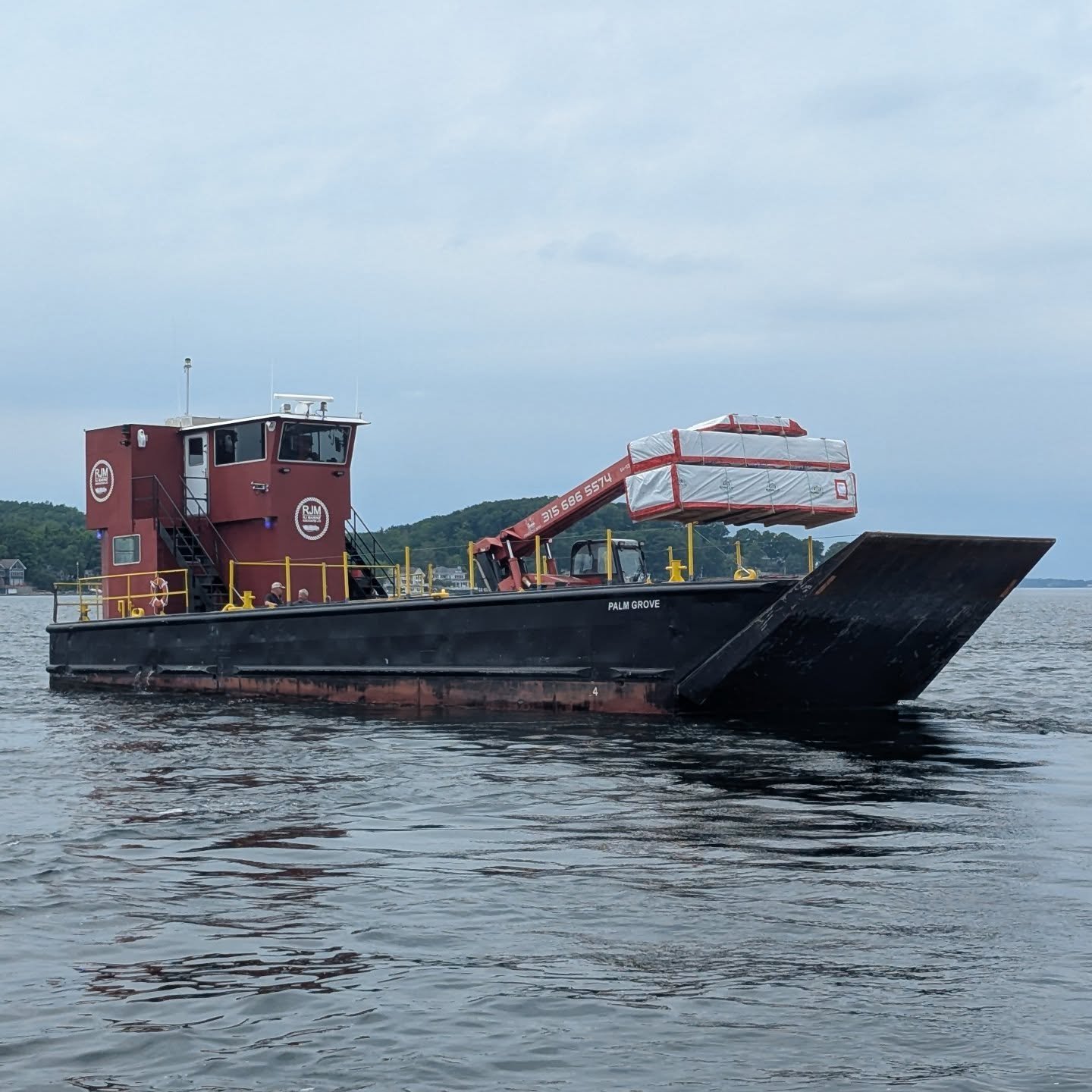 Barging out to Little Round with a load of building supplies.

It's a good thing Palm Grove has a two story wheelhouse! 

Call or text 315/777.6059 to get on the barge schedule. 

#rjmbarge
