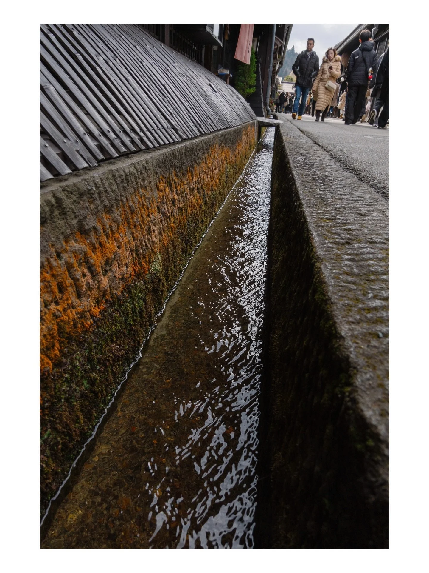Takayama, Japan. @nomadicsonglines
.
.
.
.
.
#takayama #gifu #takayamajapan #gifu_prefecture #visitjapan #japantravel #japantrip #oldtownjapan #hidaregion #takayamaoldtown #traditionaljapan #ruraljapan #japanwanderlust #discoverjapan #traveljapan #ci