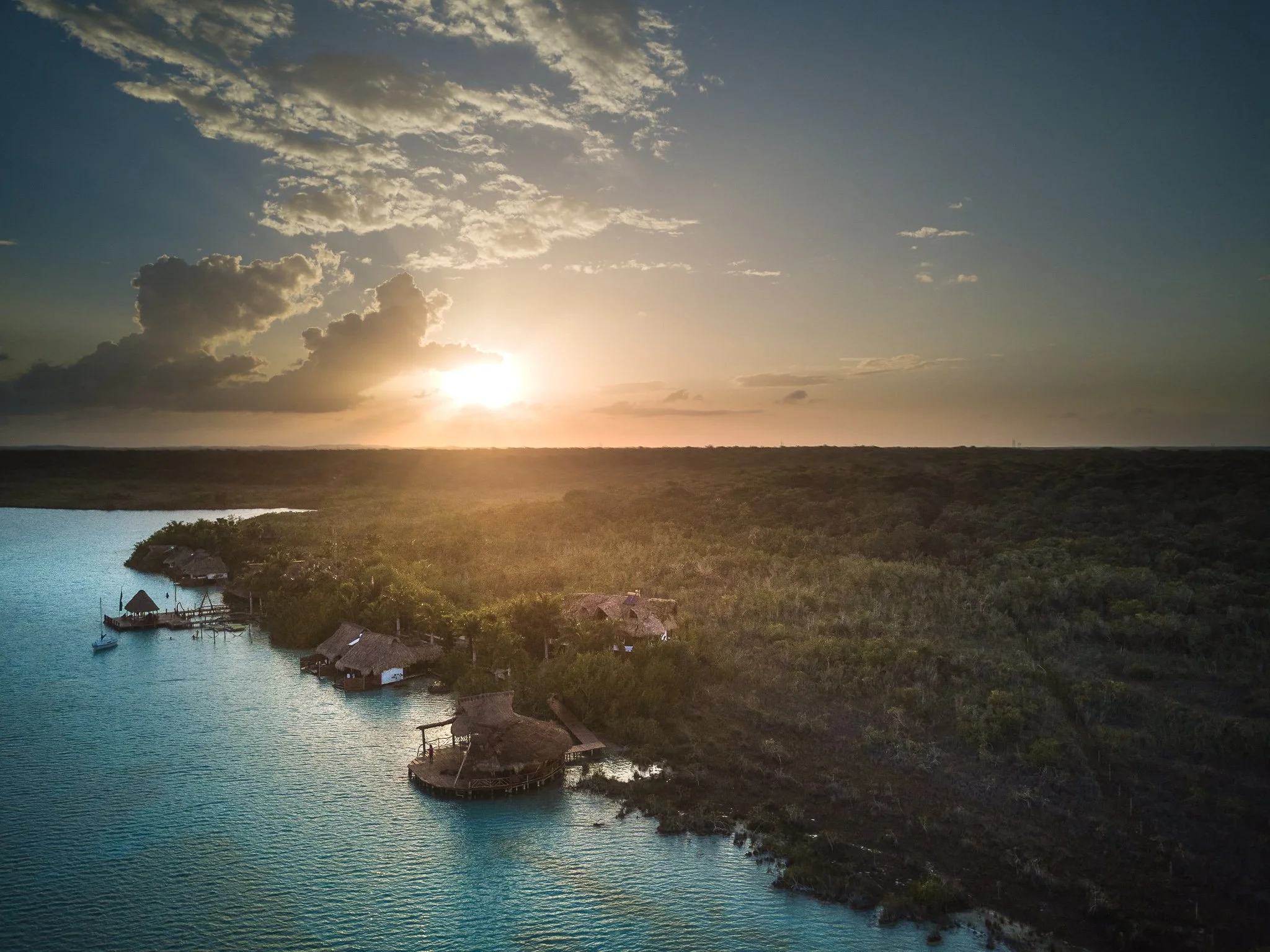 2018-02-bacalar-sunset-mavic-001.jpg