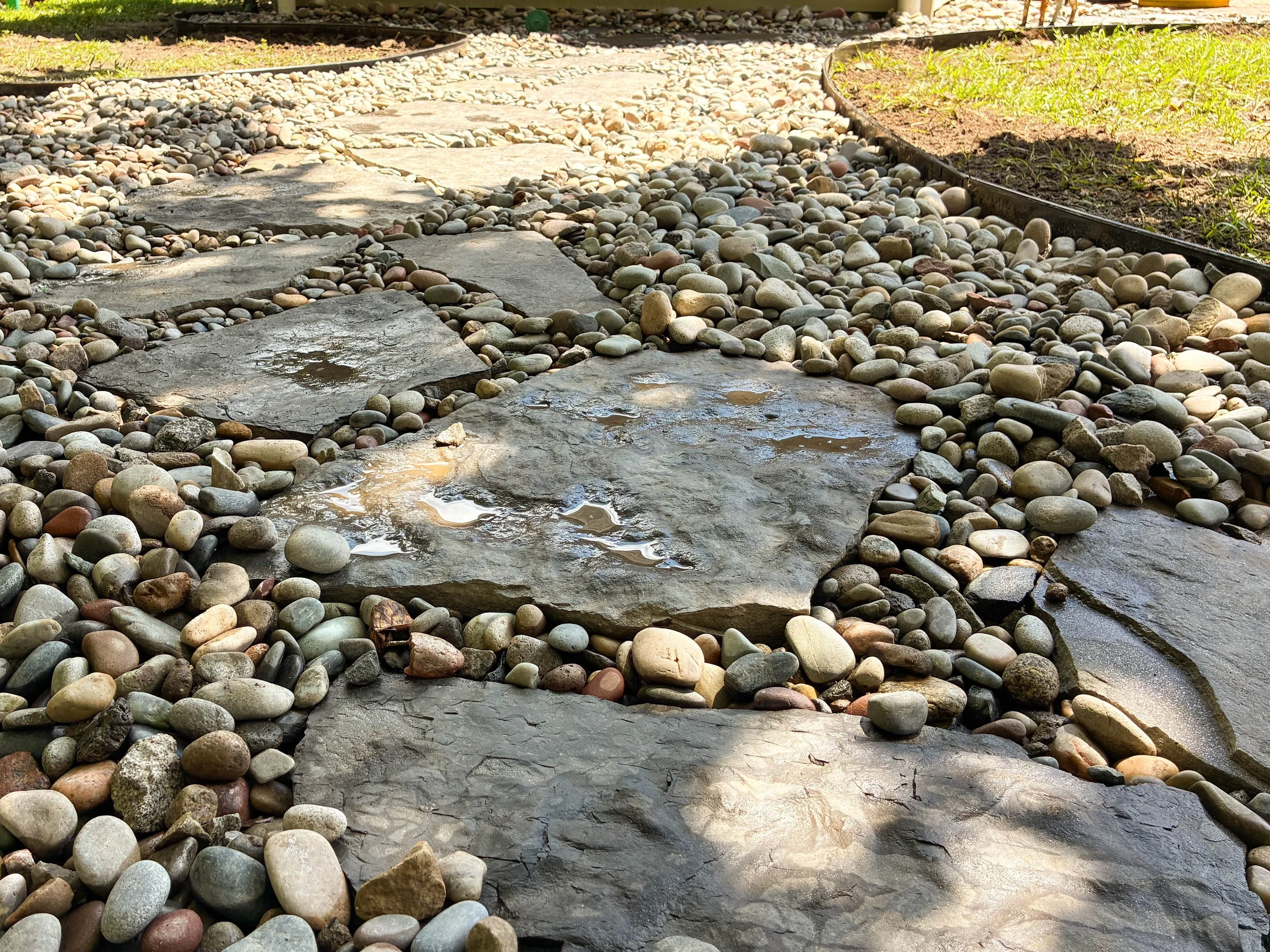 close up flagstone pavers